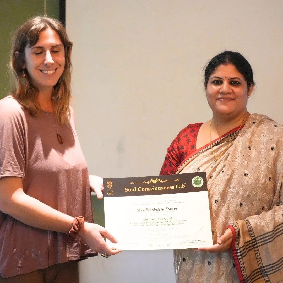 Student receive PLR certification from Dr Rashhi Sharma