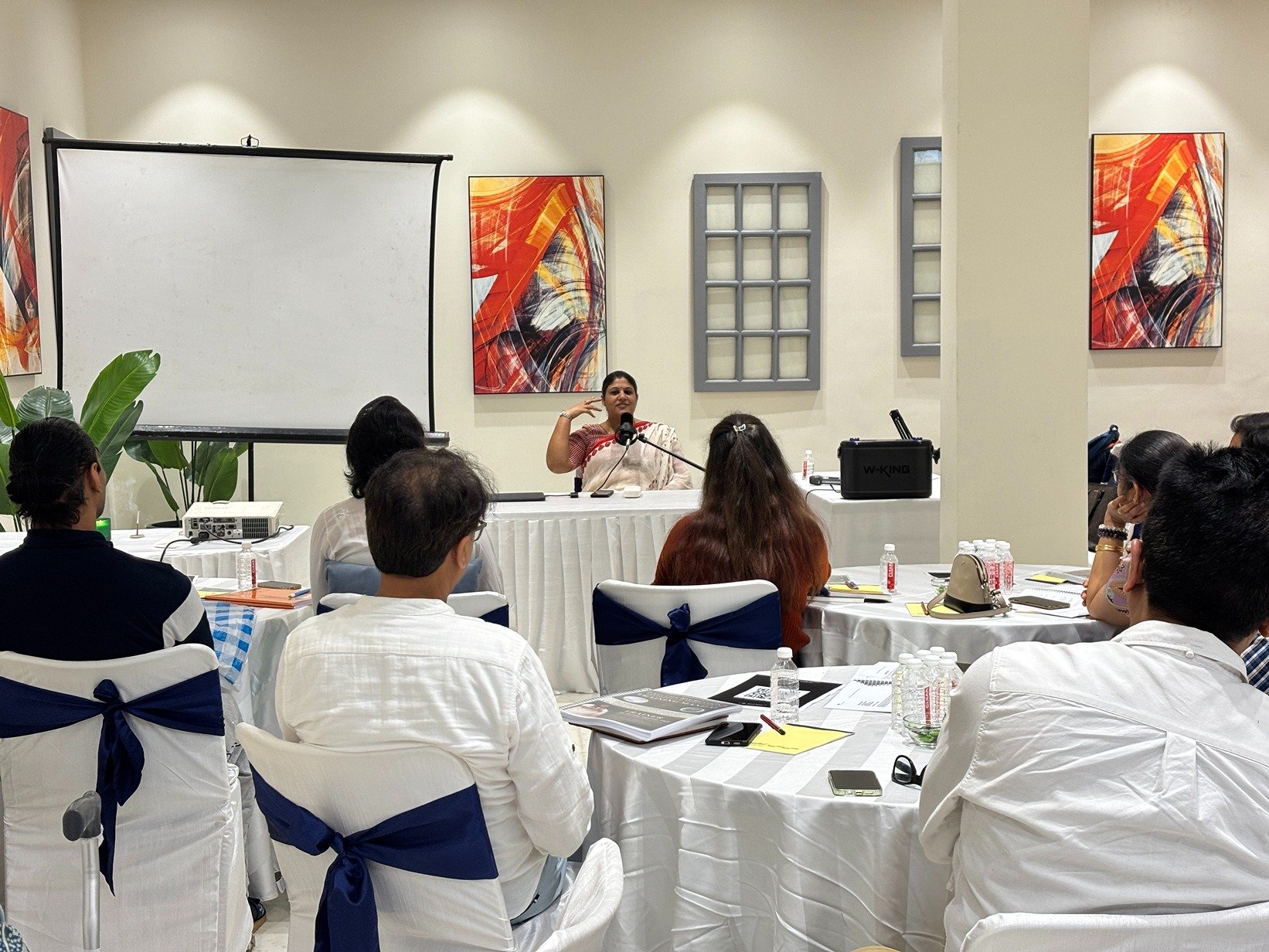 Dr Rashhi Sharma Teaching