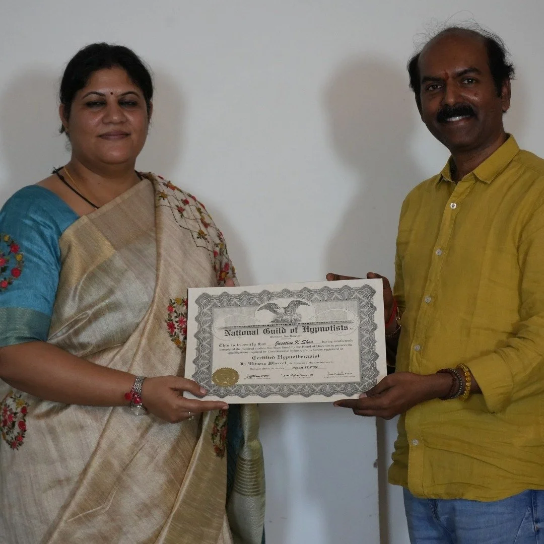 Student receive PLR certification from Dr Rashhi Sharma