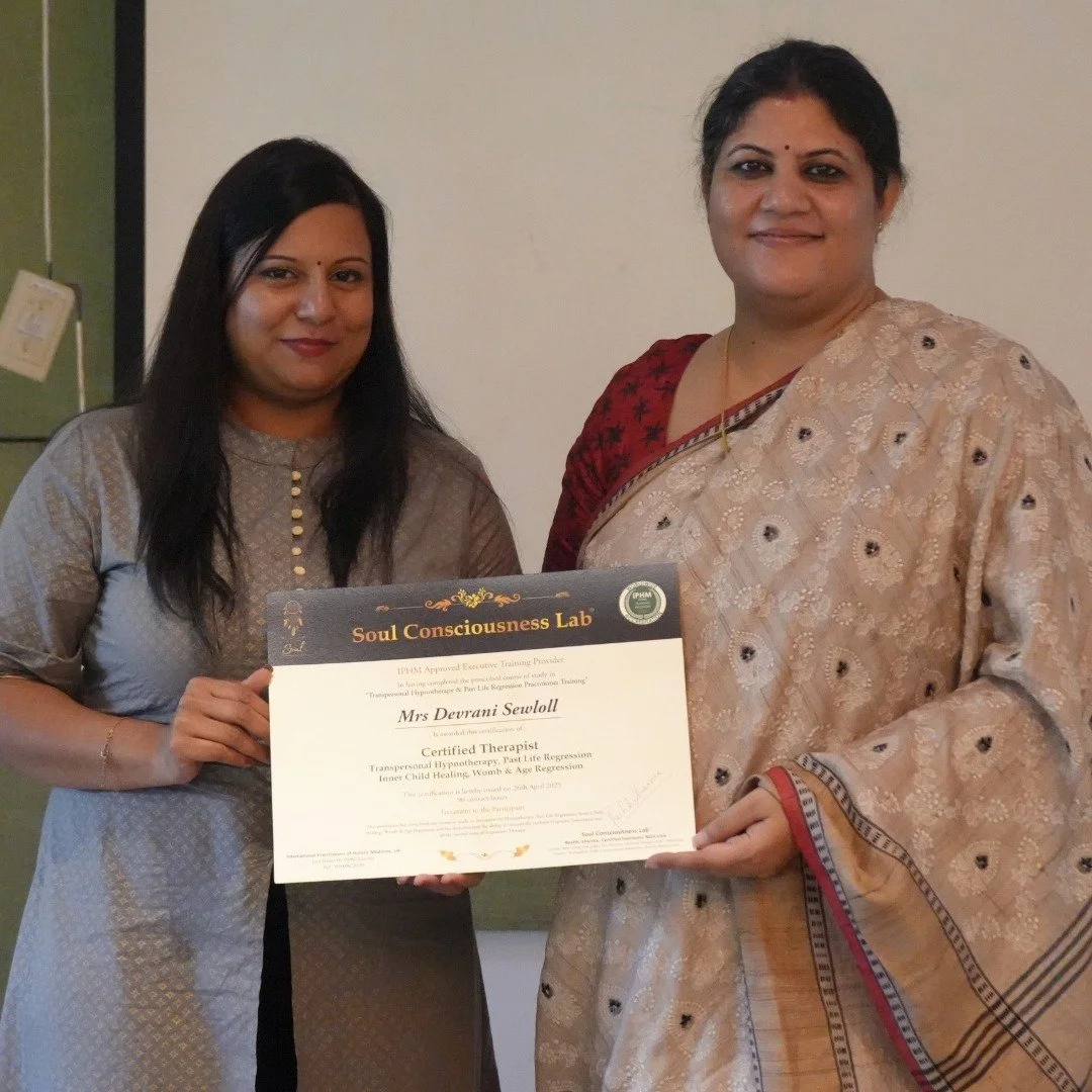 receiving PLR certificate from Dr Rashhi Sharma