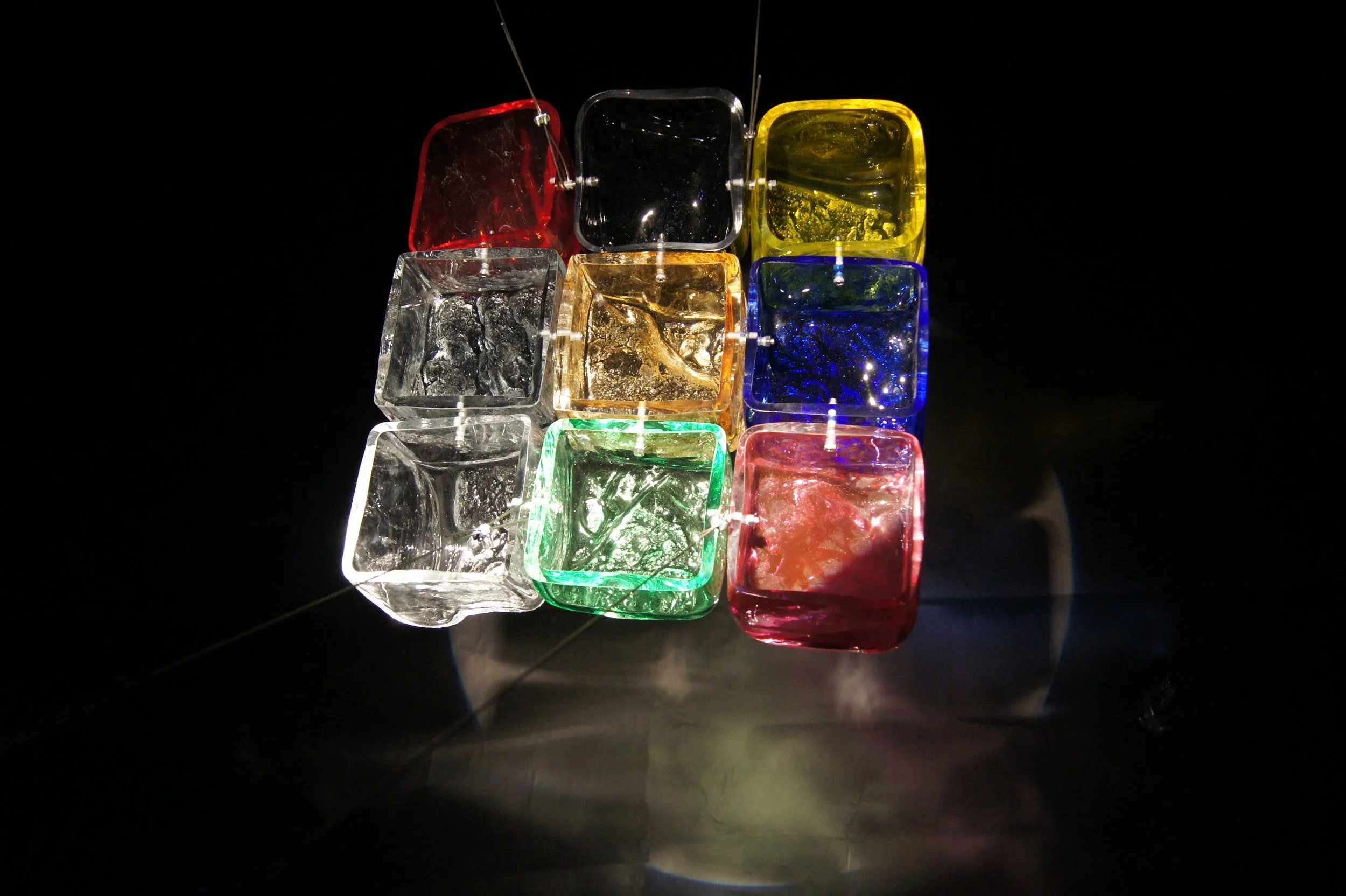 LorenzoPassi,Roots, vetro soffiato, acciaio, luce, 100x100x220_0.JPG