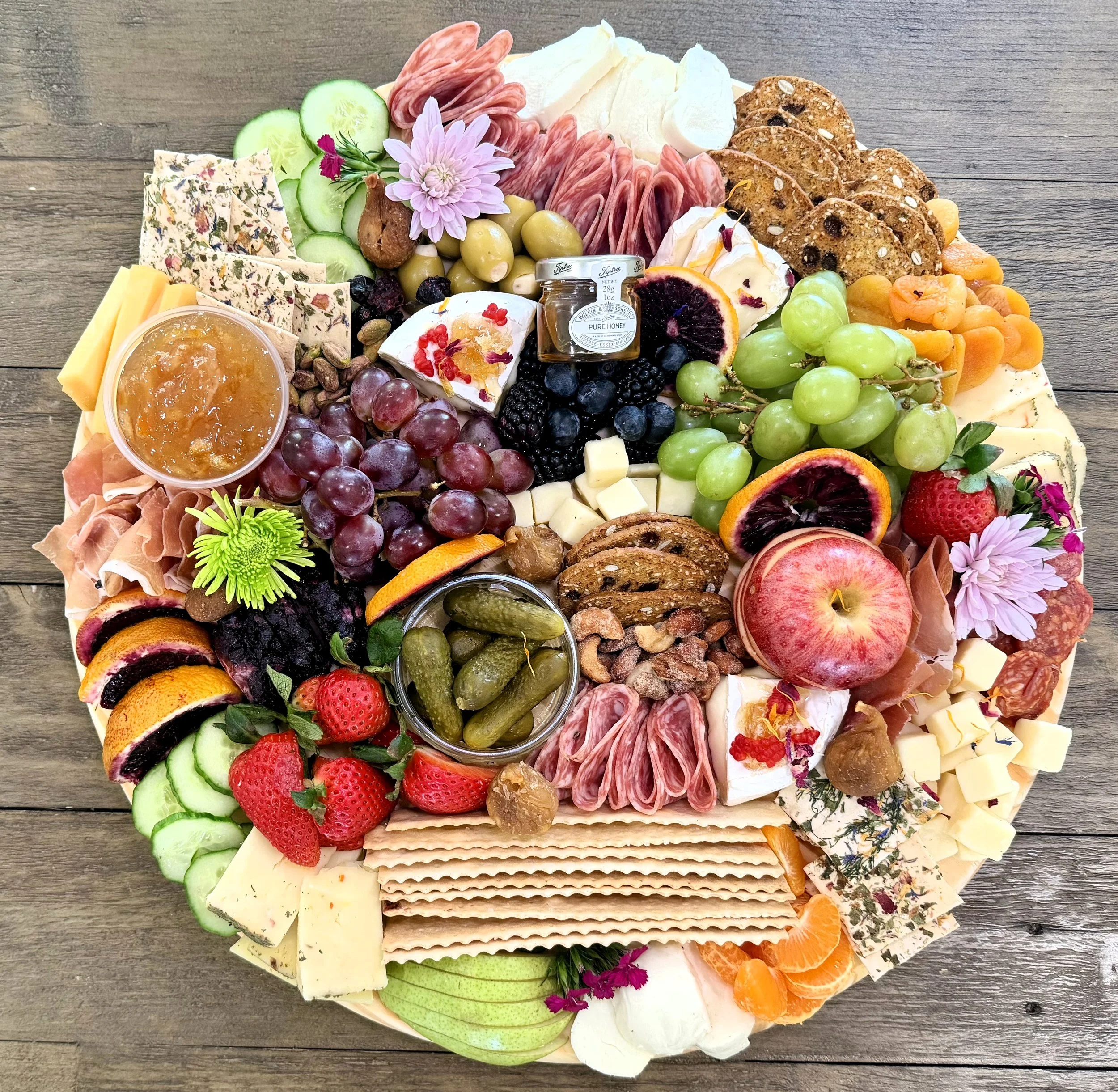 Medium Classic Cheese + Charcuterie Board