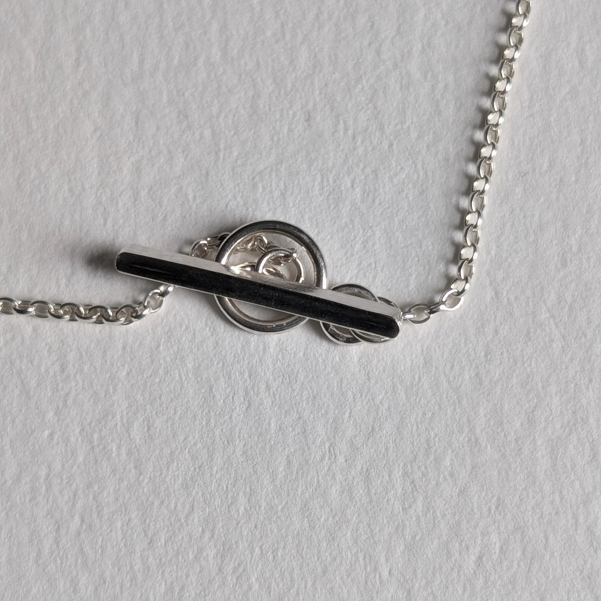 Square pendant with aquamarine  - t-bar detail.jpg