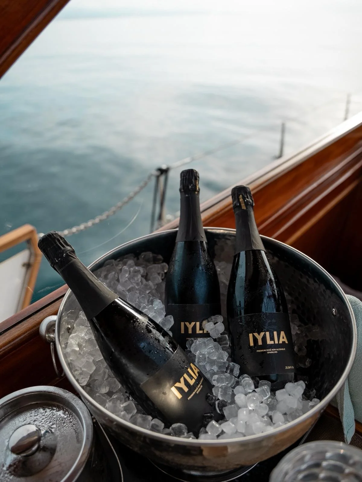 IYLIA is a premier luxury non-alcoholic sparkling wine brand crafted in Spain. Designed for those who value refined, wine-forward taste without alcohol, IYLIA’s non-alcoholic sparkling wines are vegan and gluten-free.
