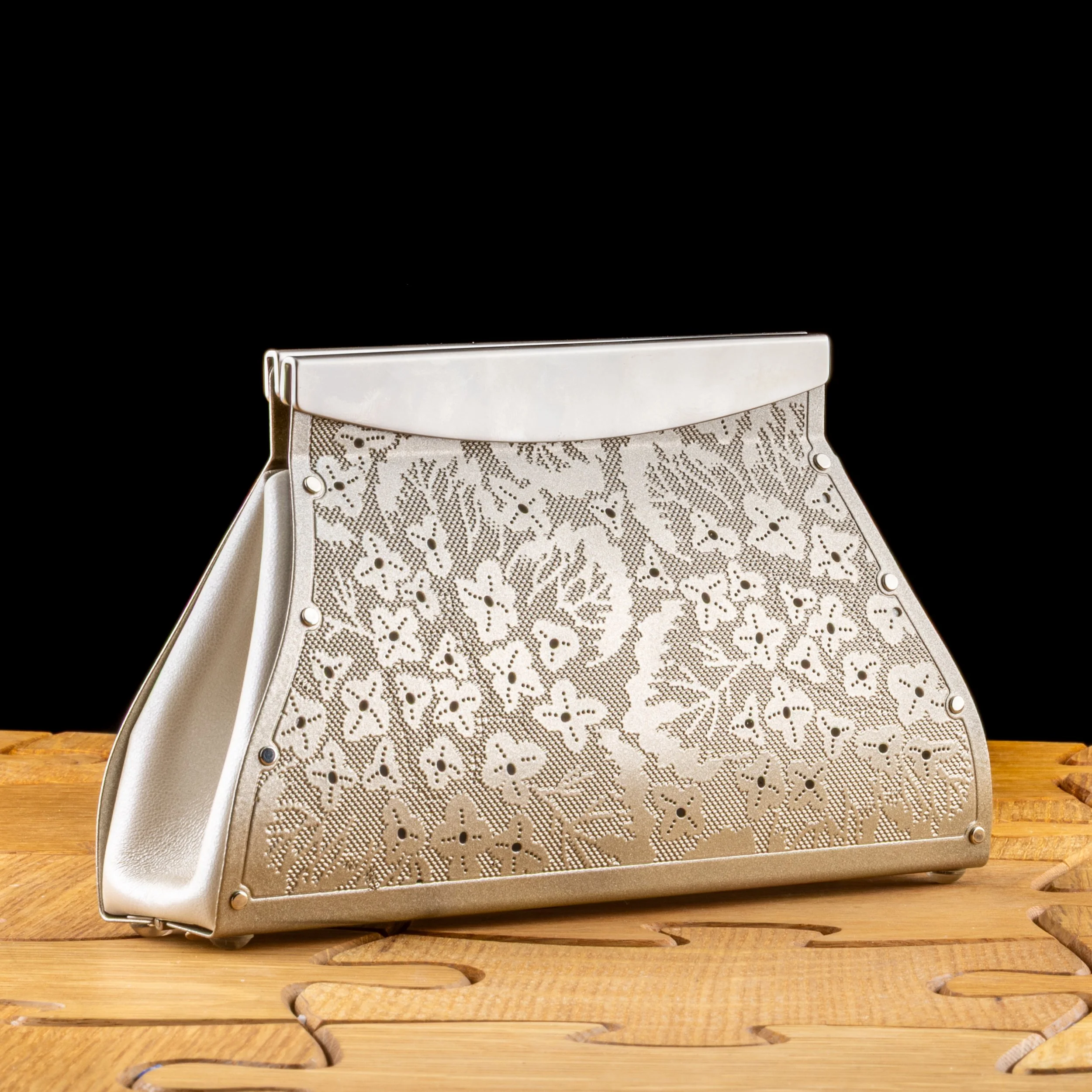 Boda bag with champagne leather finish by Wendy Stevens