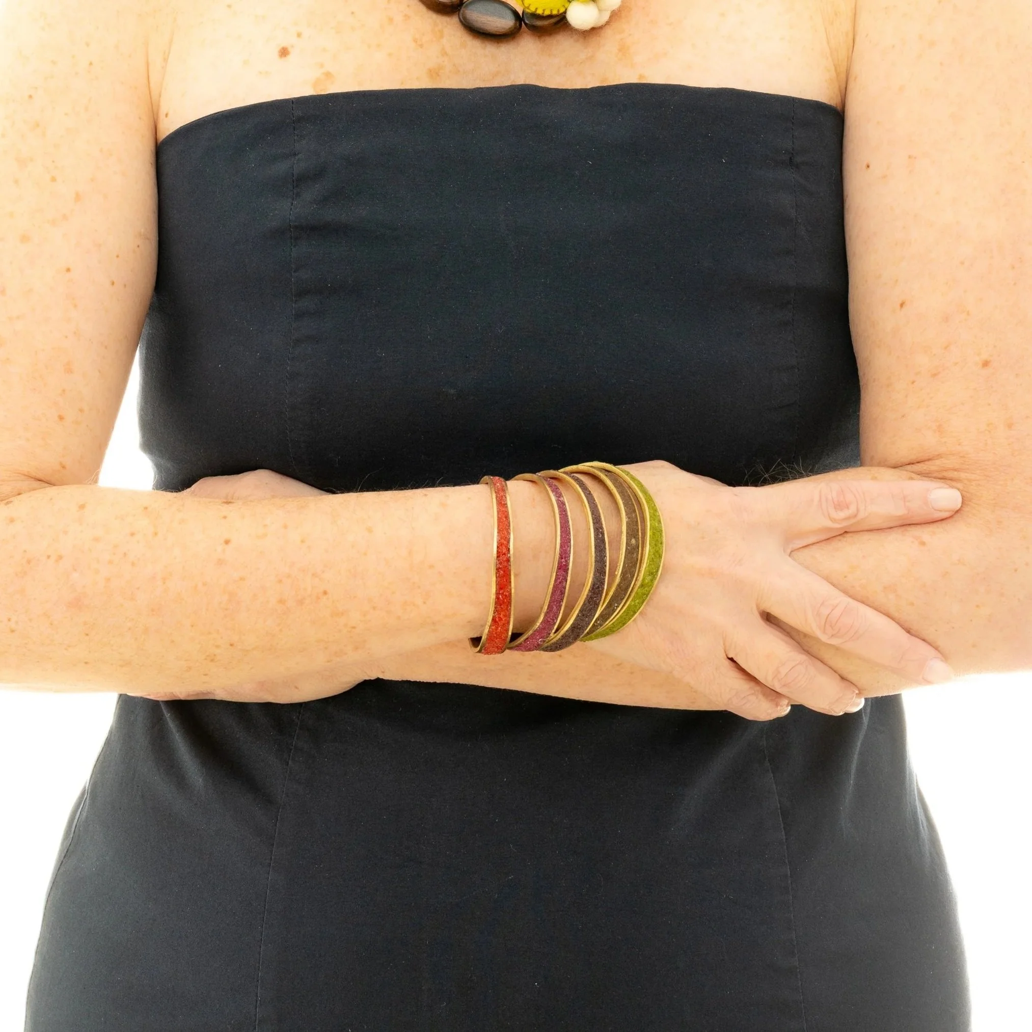 Wood+and+Felt+Necklace+by+Knit+Knit+and+Thin+Bangles+by+David+Urso.jpg