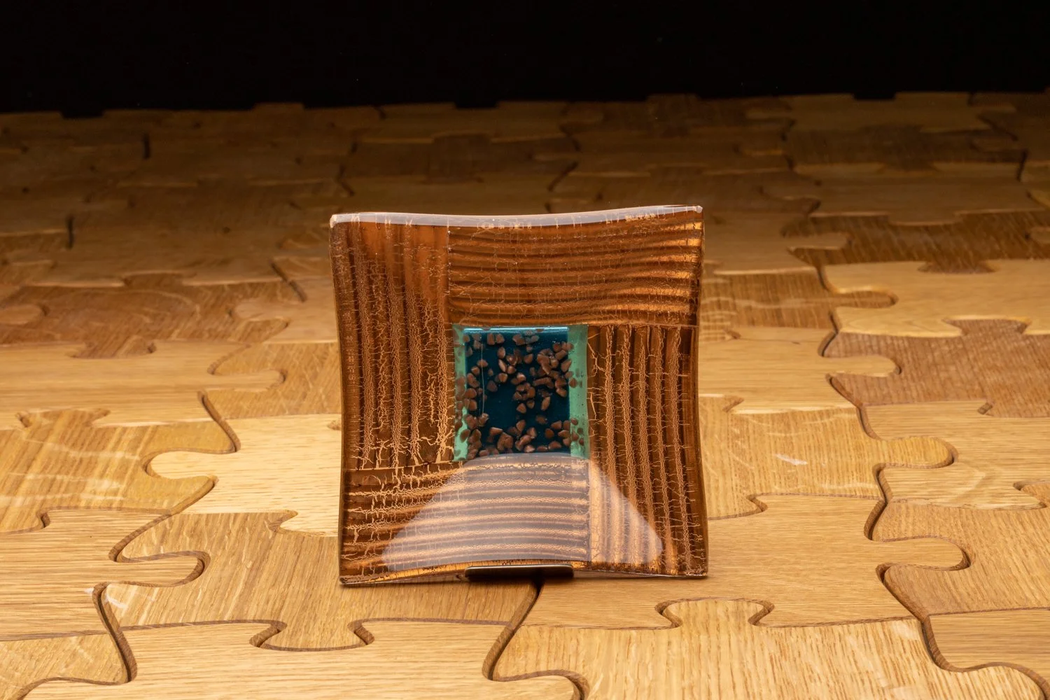 Square deep dish blue and gold leaf by Alfier GlassStudio