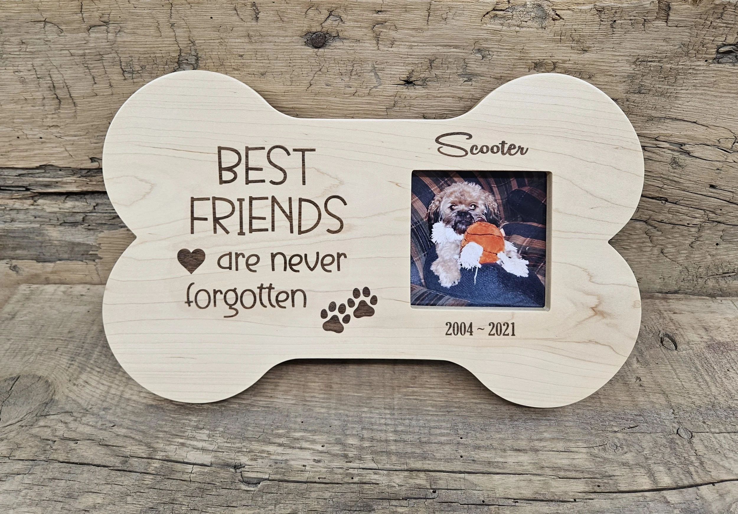 Wood inlayed pet memorial wall plaque with picture frame.
