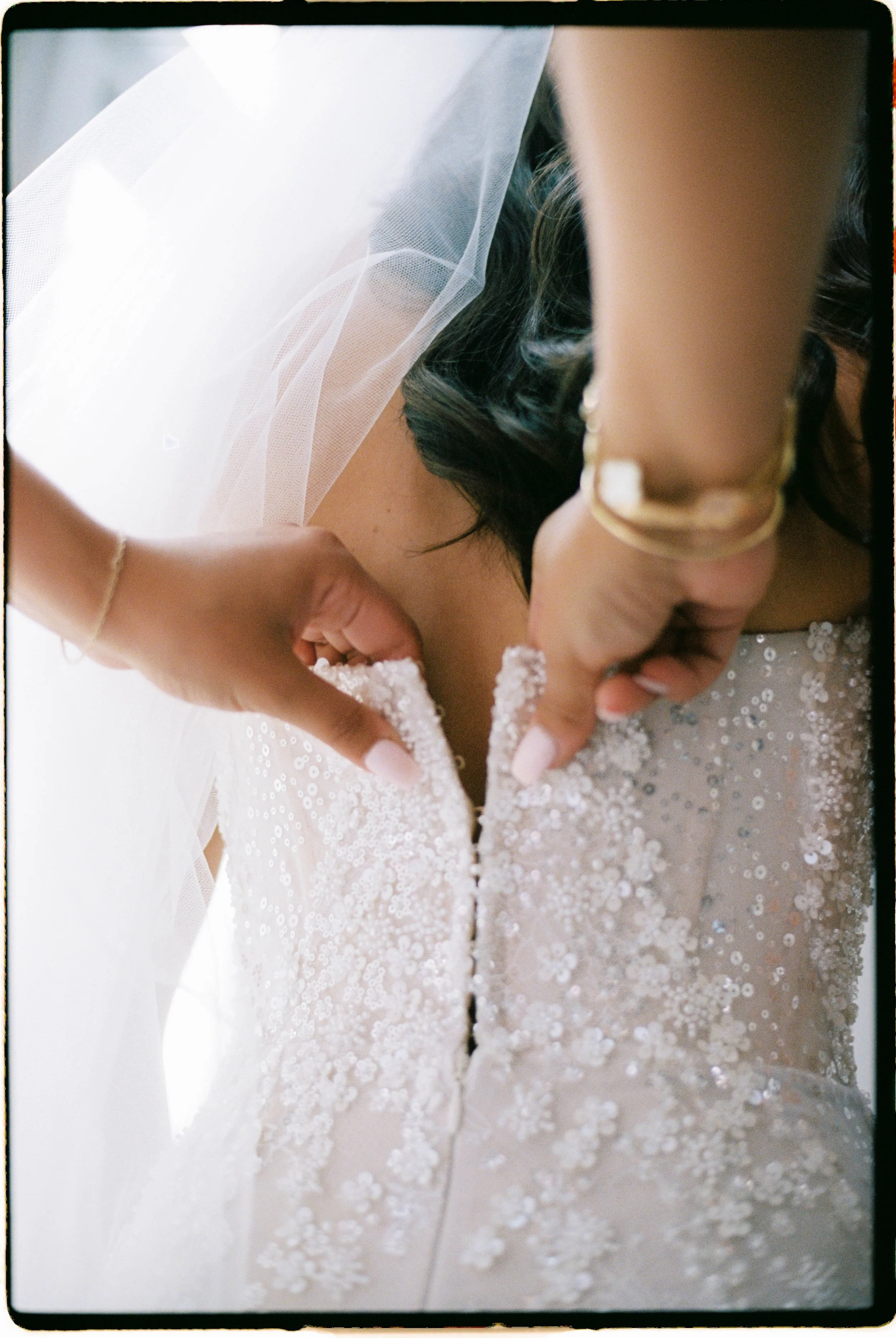 L&J_BRIDE-MORNING_AUG21-2.jpg