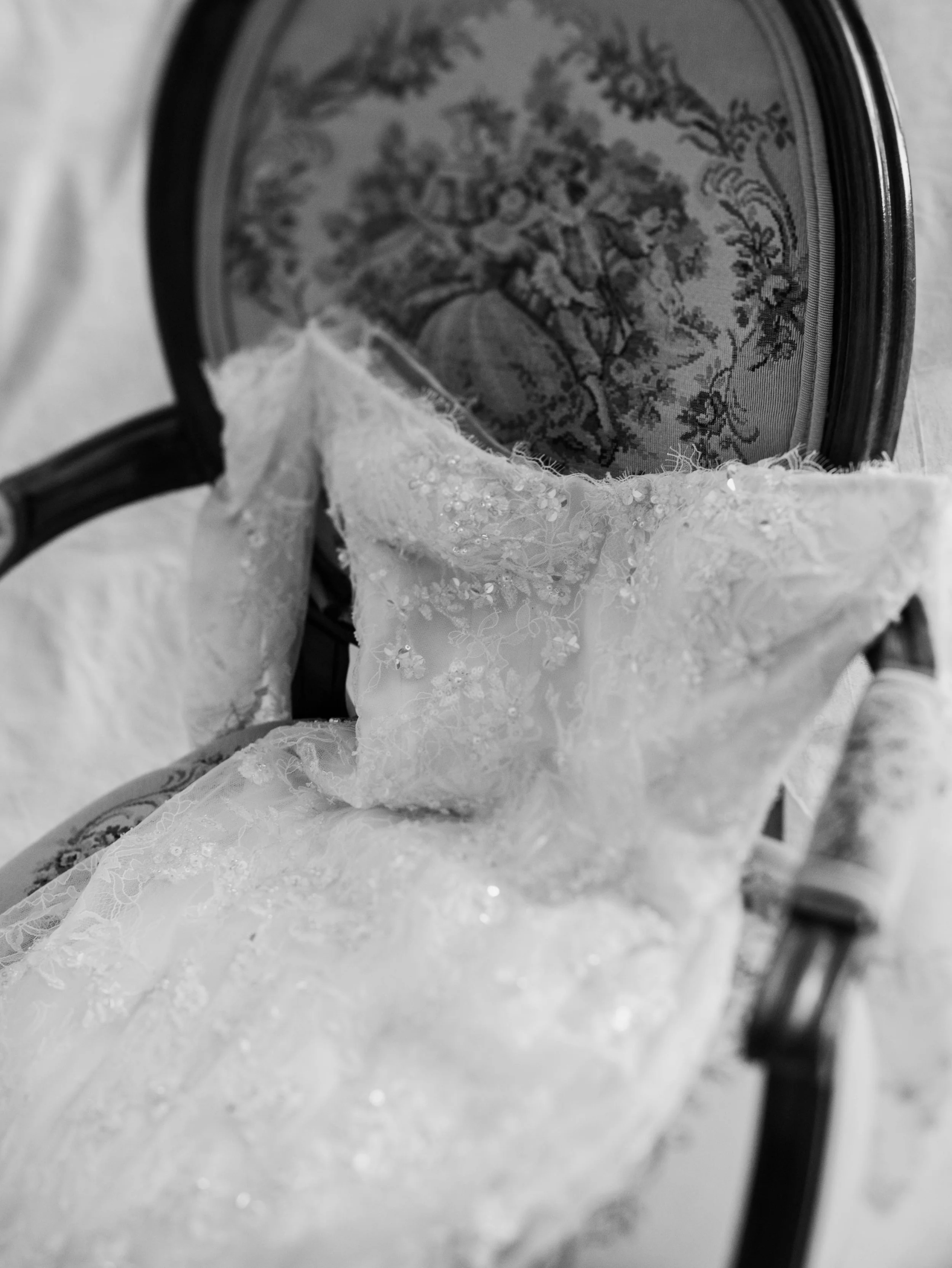 C&J_WEDDING_MORNINGDETAILS-04300.jpg