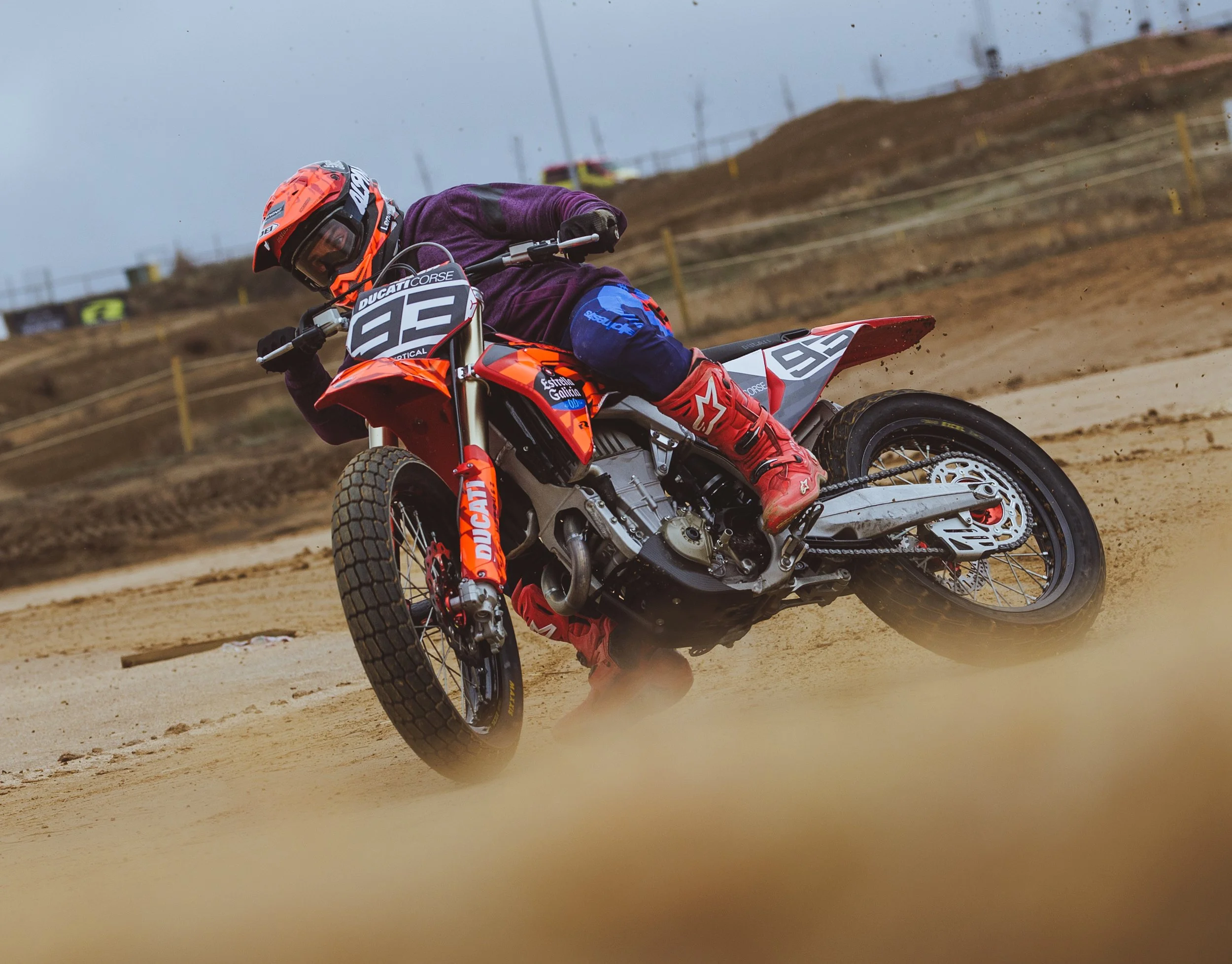 Marc Márquez haciendo flat track