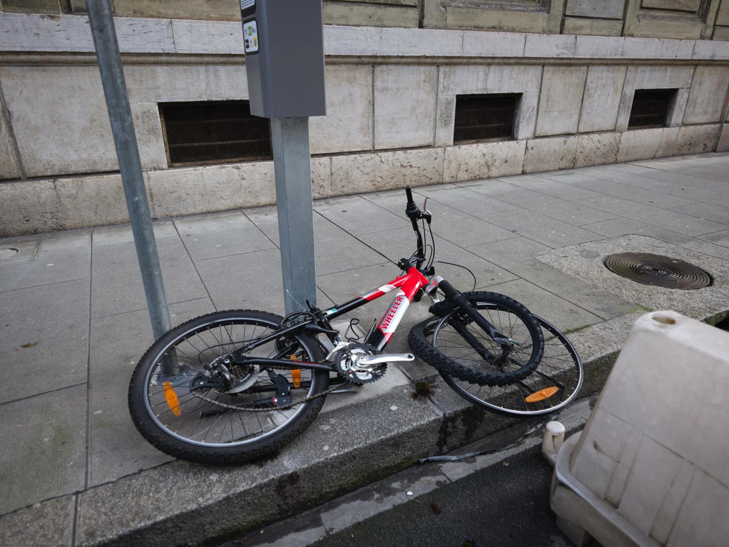 Wind #17 - Geneva - B0000638.jpg