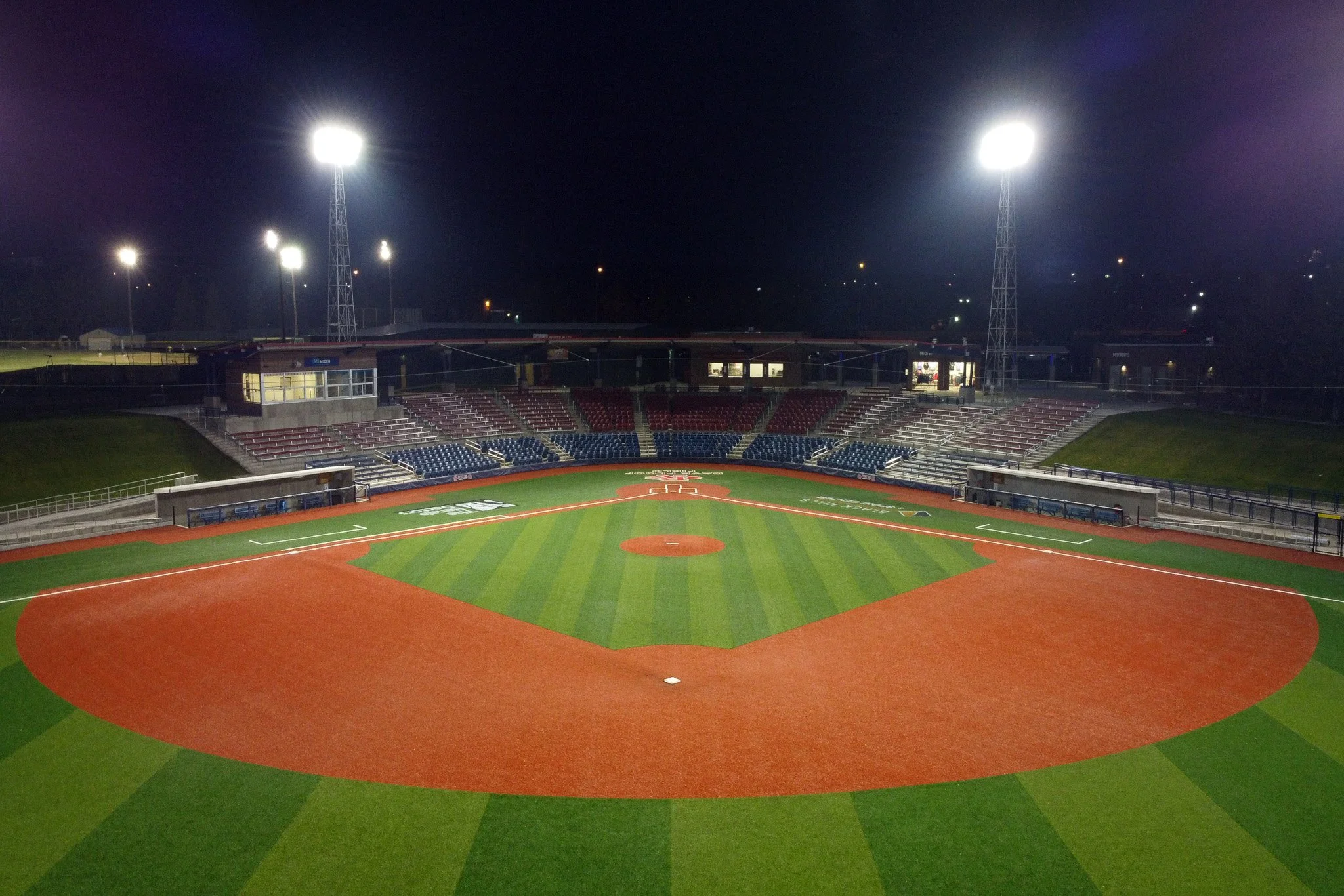 2-arch-inc-floydfitzgerald-stadium-exterior.jpg