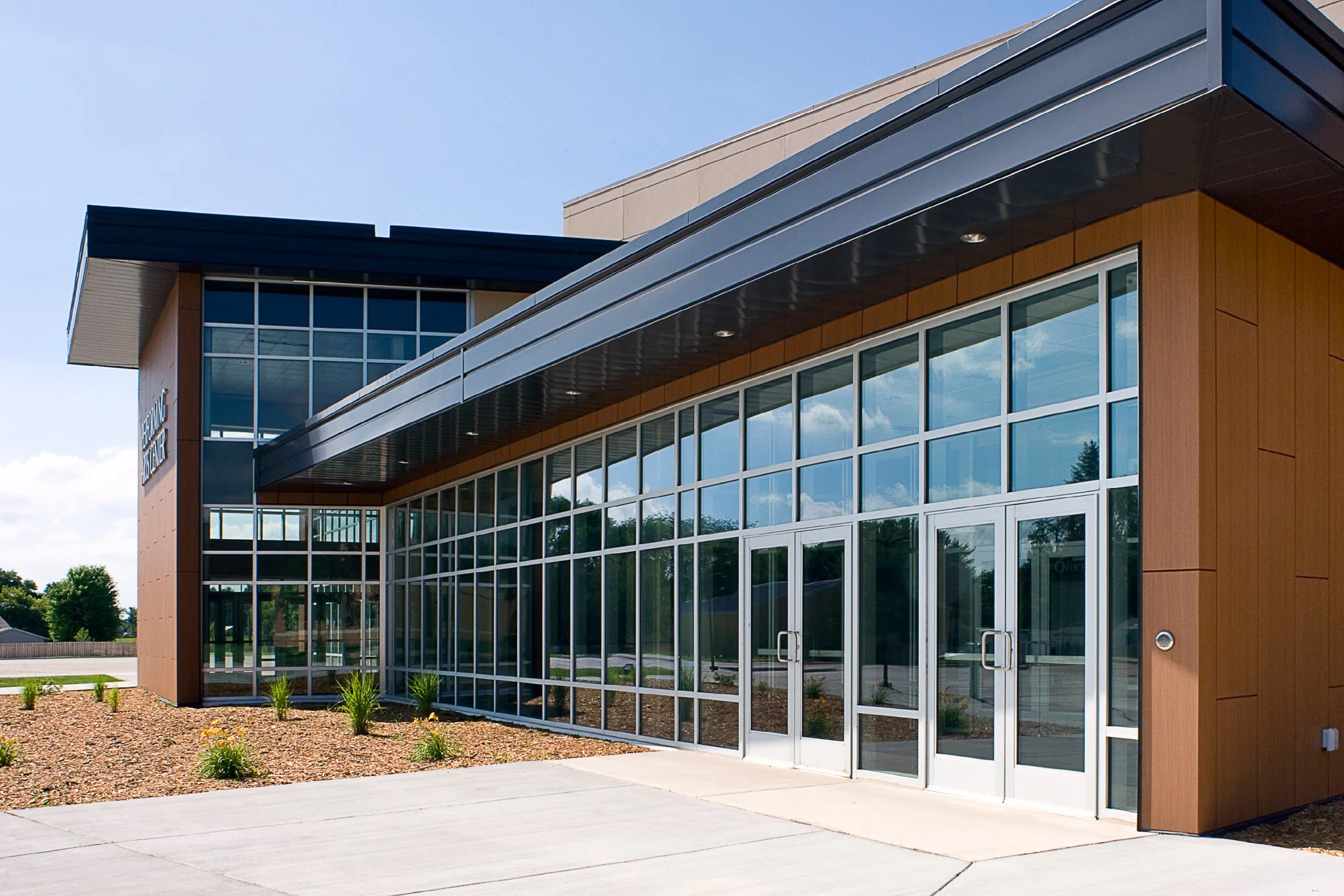 5-arch-inc-canton-performing-arts-center-exterior-2.jpg