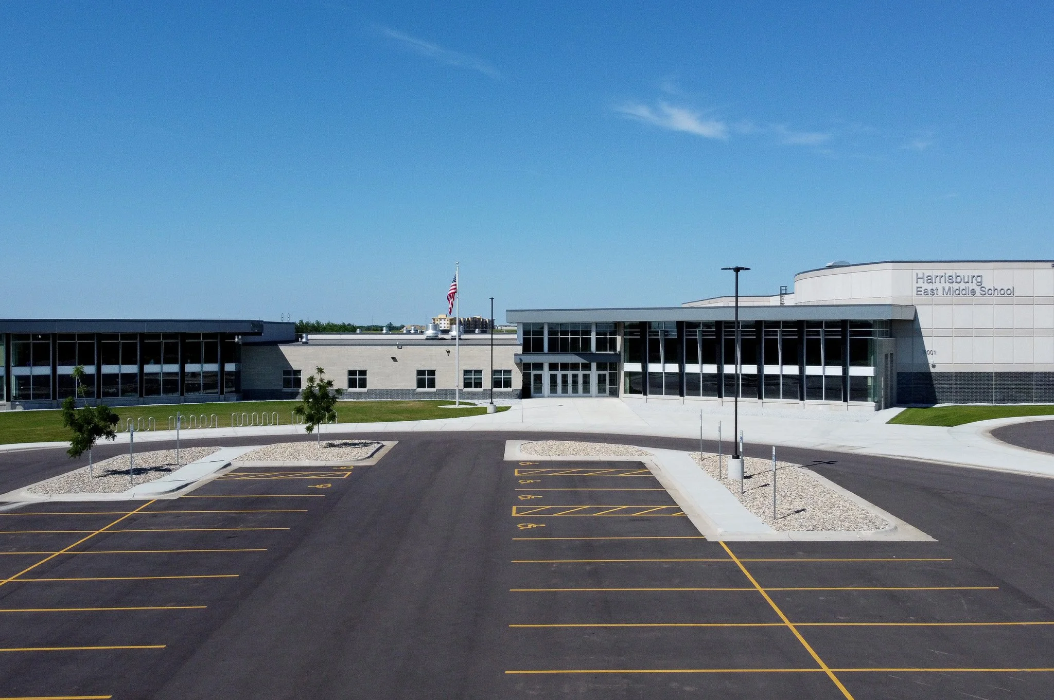 13-arch-inc-harrisburg-east-middleschool-exterior.jpg