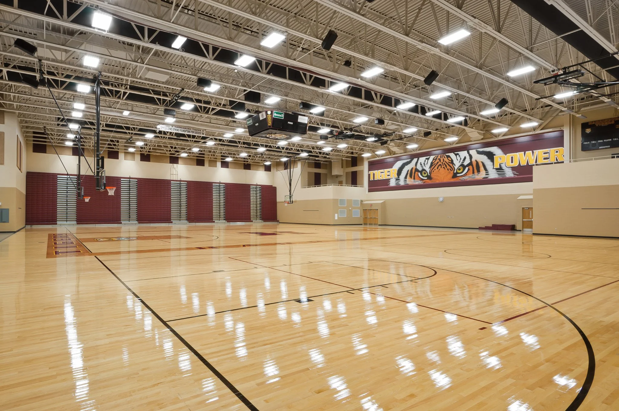 4-arch-inc-harrisburg-highschool-interior.jpg