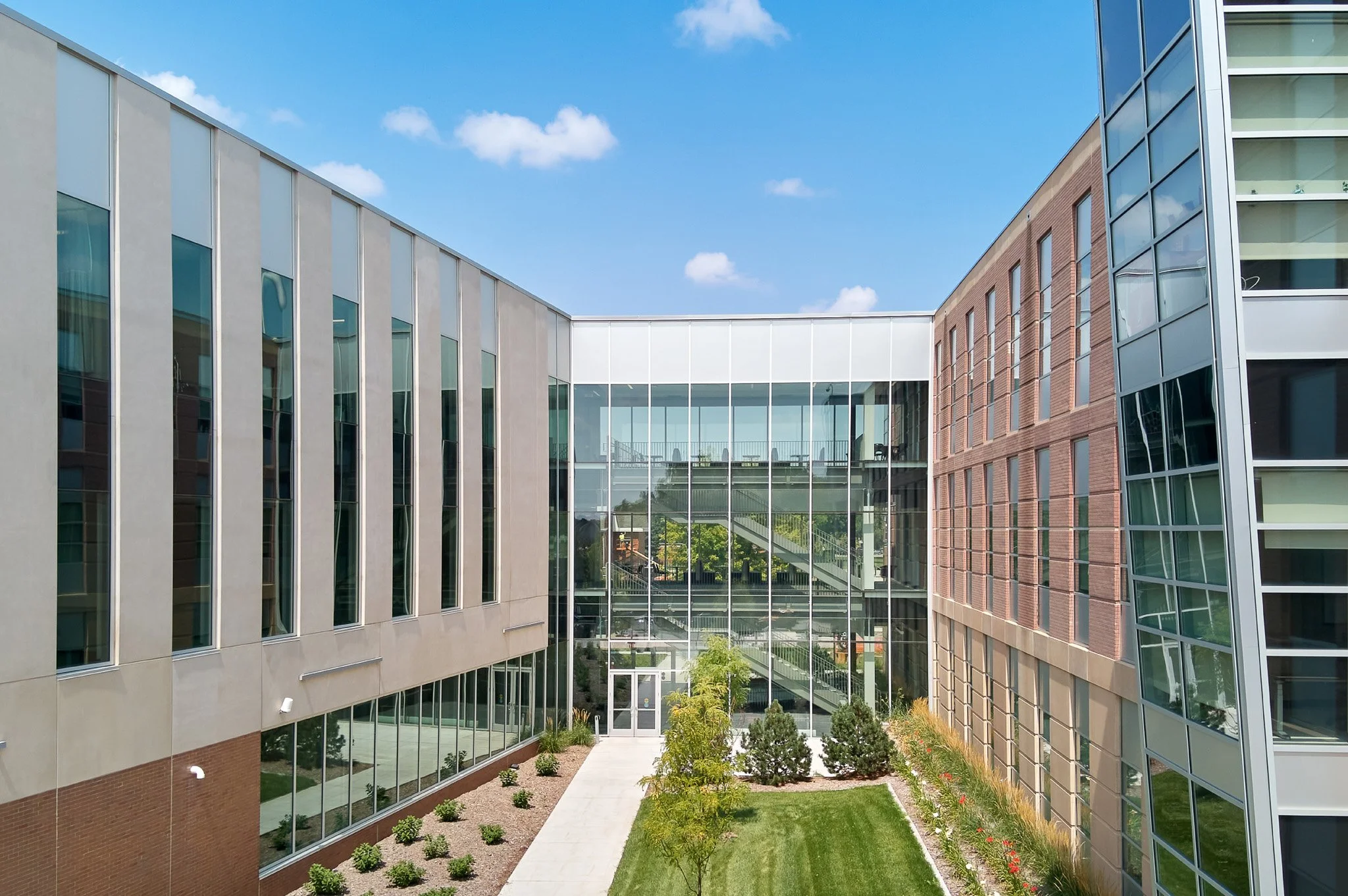 4-arch-inc-USD-HSB-exterior.jpg