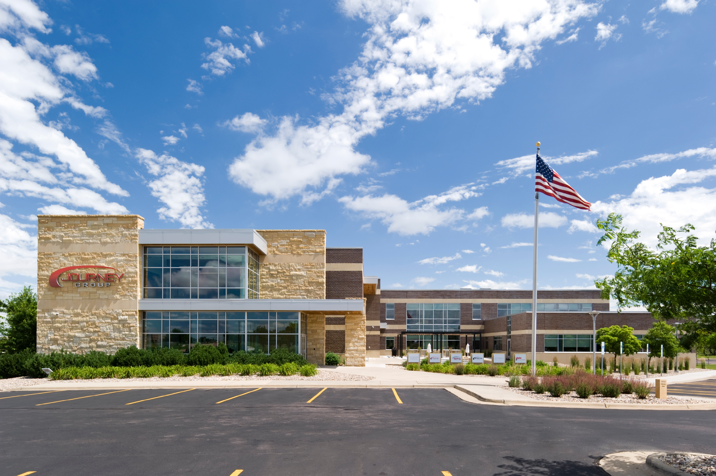 9-arch-inc-journey-office-expansion-exterior.png
