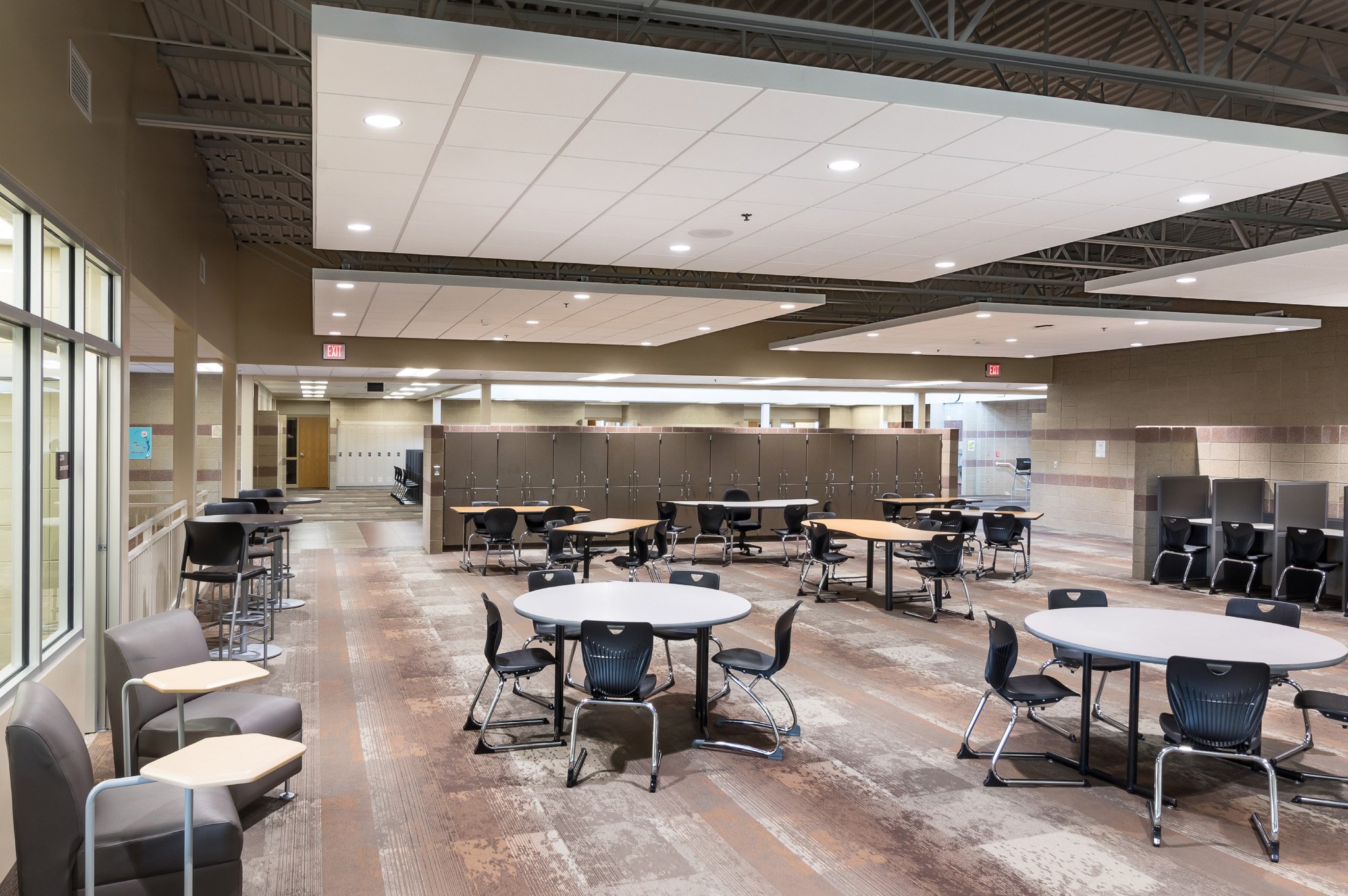 2-arch-inc-harrisburg-highschool-interior.jpg