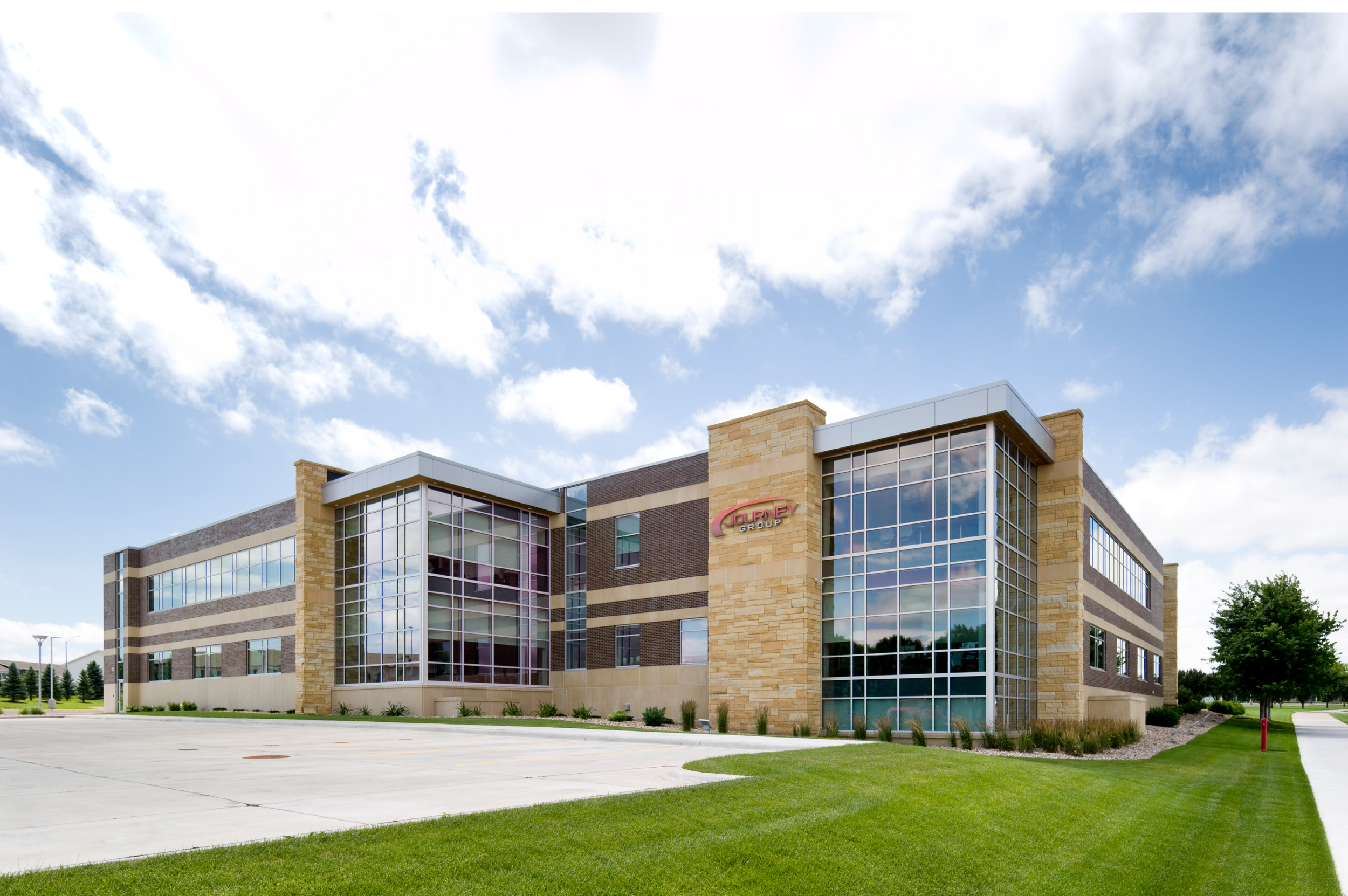 11-arch-inc-journey-office-expansion-exterior.png
