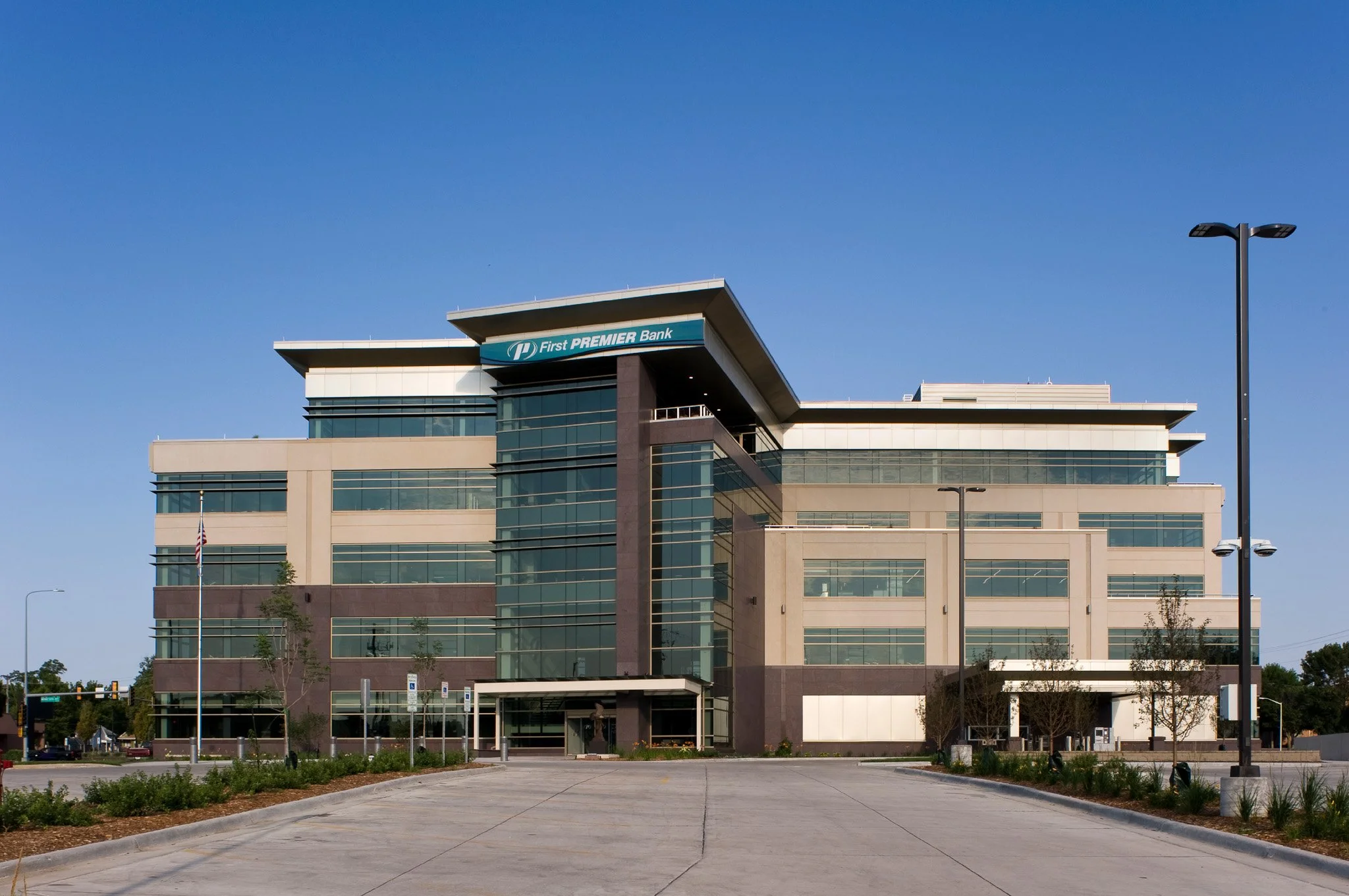 4-arch-inc-firstpremierbank-corp-office-exterior.jpg
