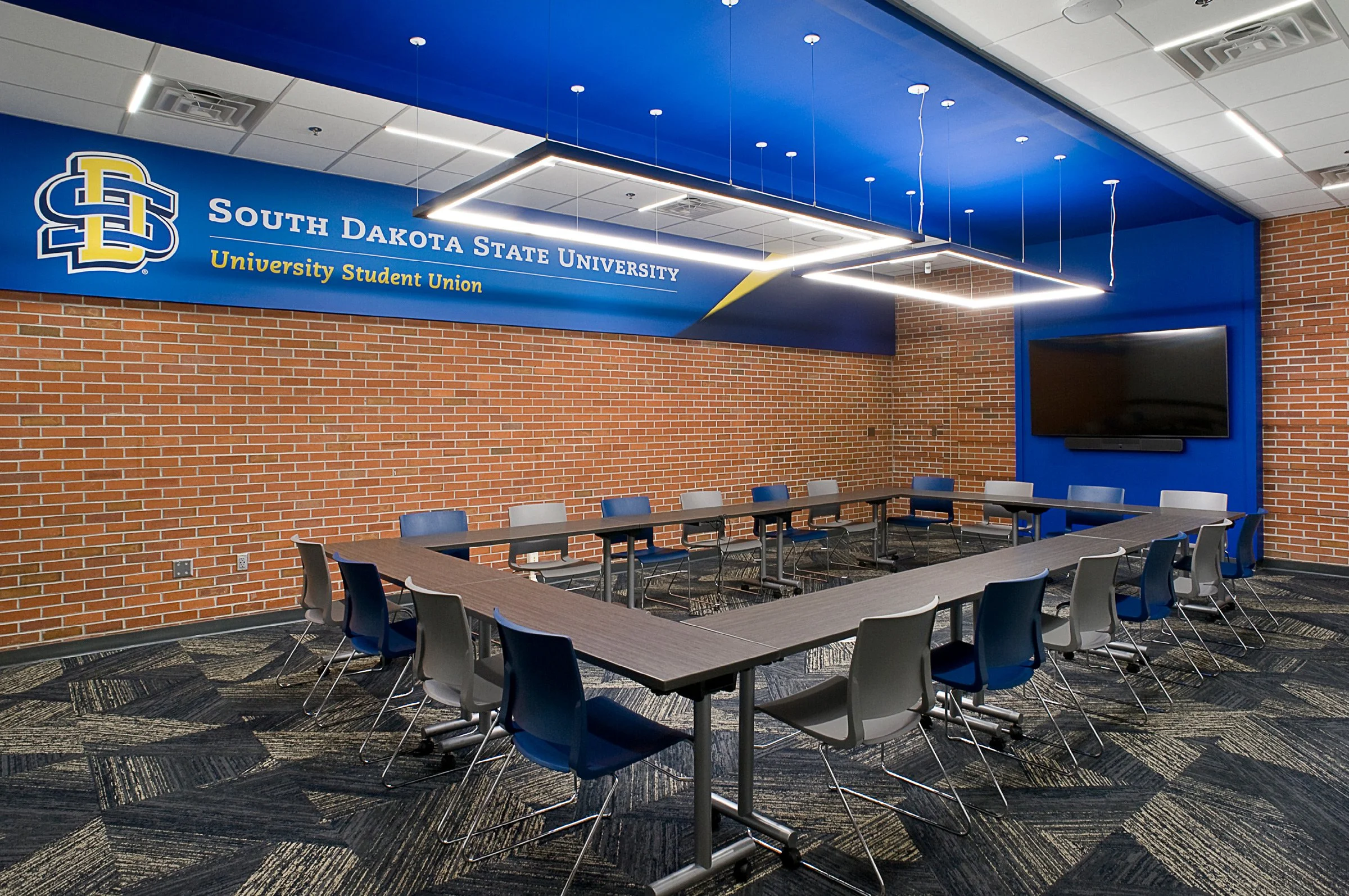 7-arch-inc-SDSU-studentunion-reno-interior.jpg