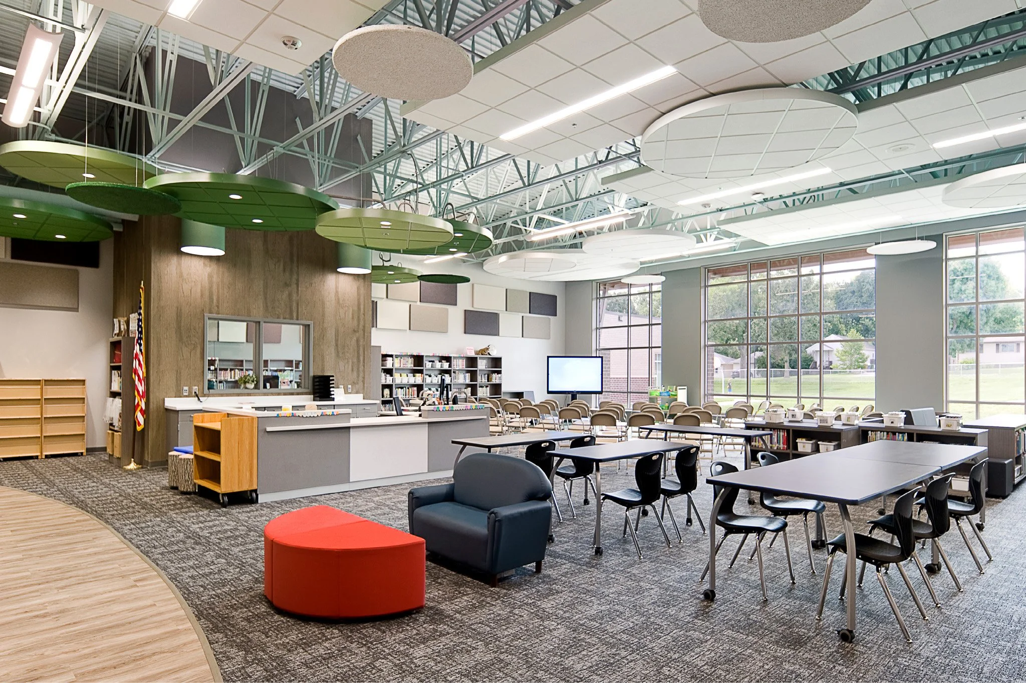 10-arch-inc-hillcrest-elementary-interior.jpg