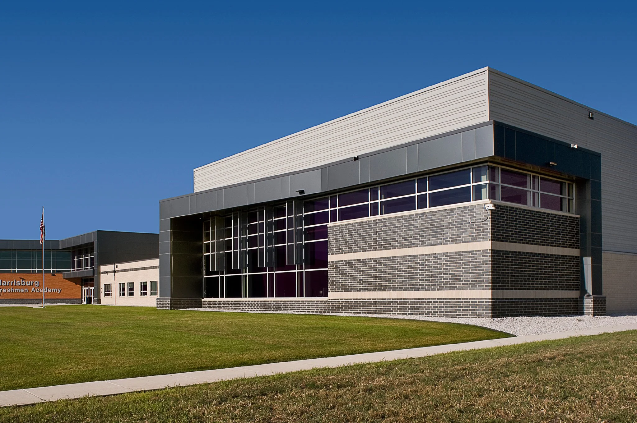 3-arch-inc-harrisburg-freshman-academy-exterior.jpg