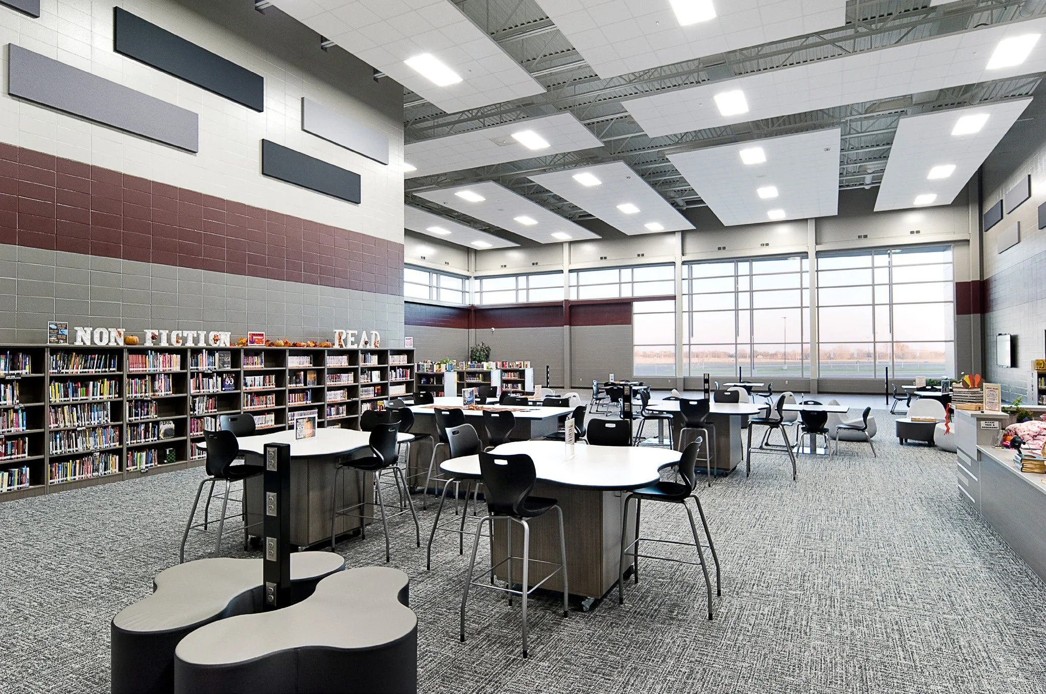 9-arch-inc-harrisburg-freshman-academy-interior.jpg