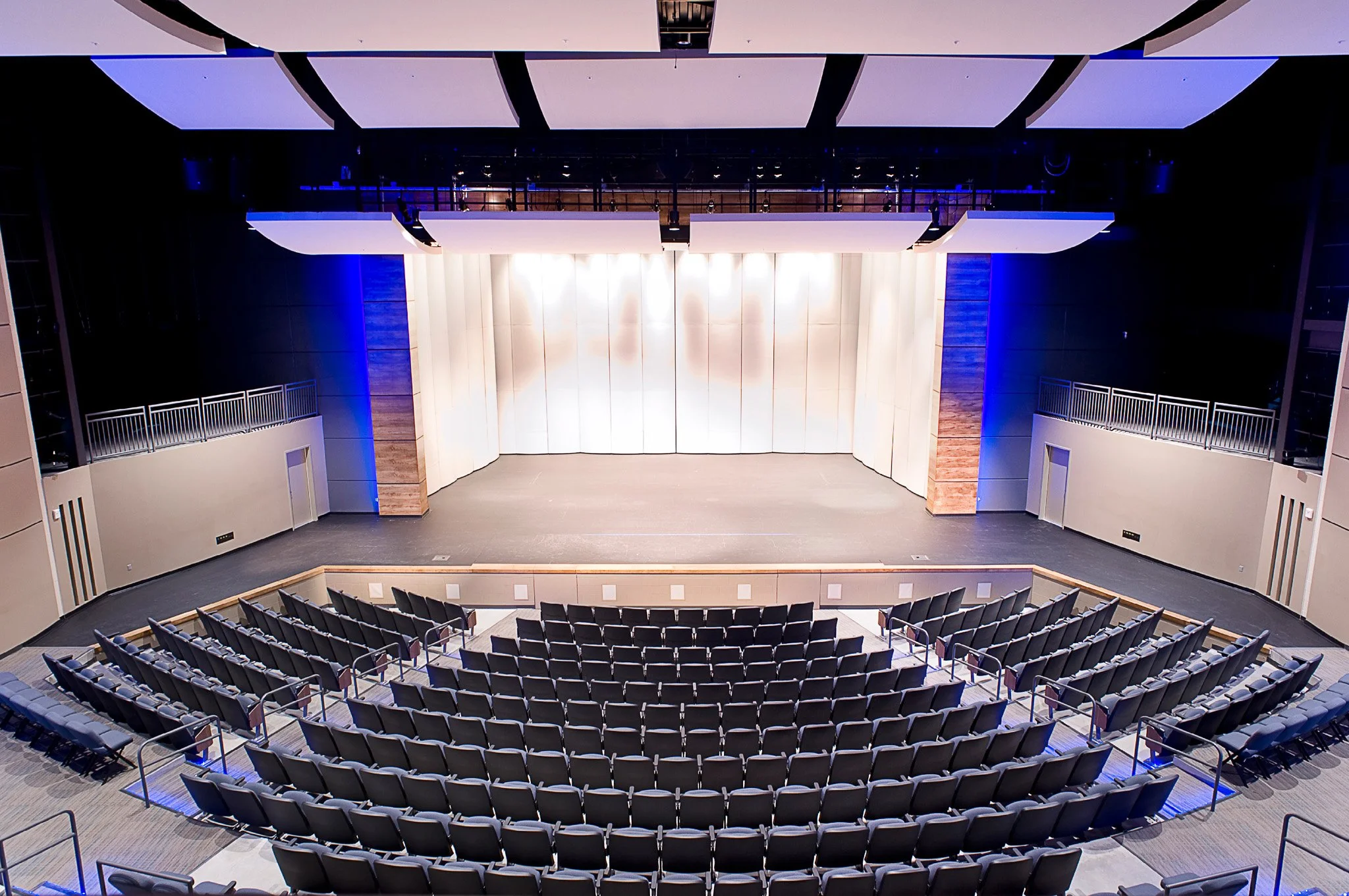6-arch-inc-canton-performing-arts-center-interior-2.jpg