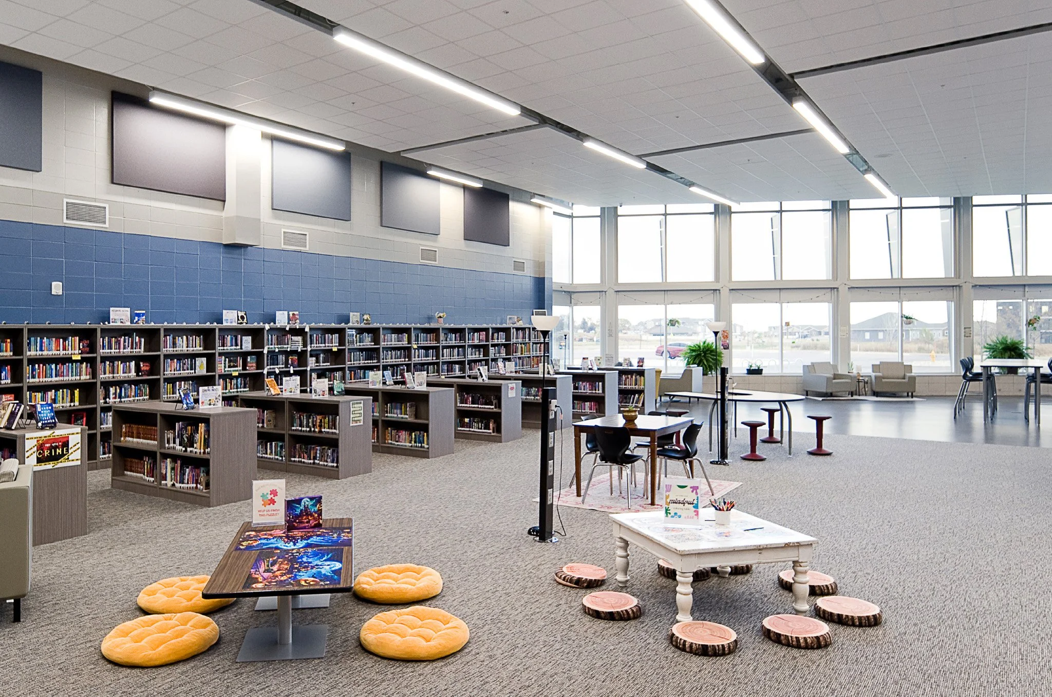 5-arch-inc-harrisburg-east-middleschool-interior.jpg