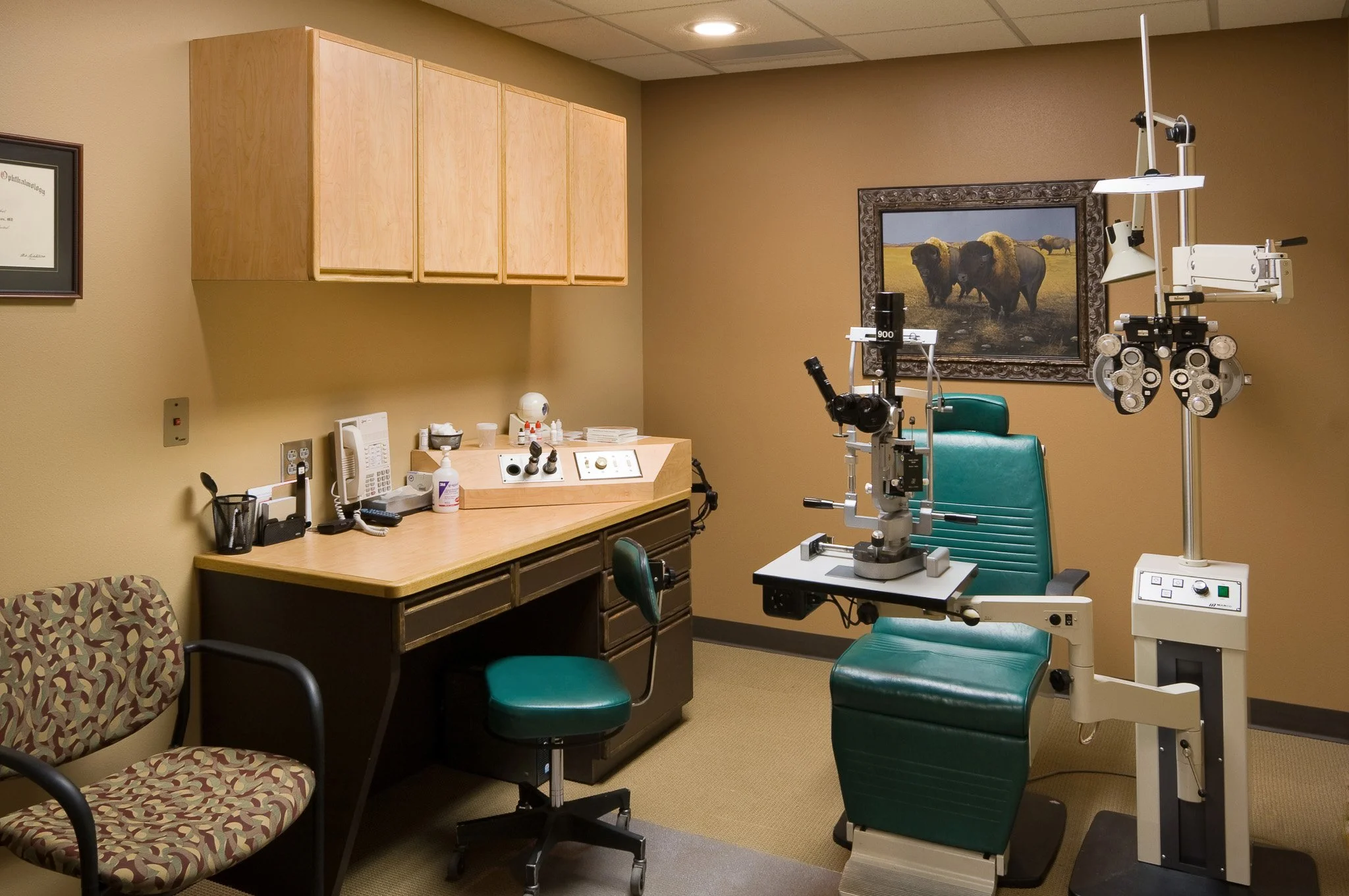 6-arch-inc-OphthalmologyLtd-interior.jpg