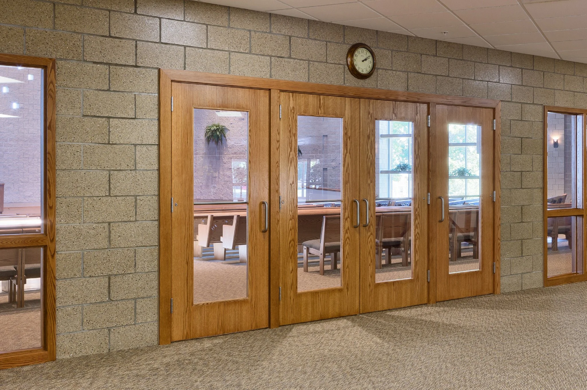 7-arch-inc-american-reformed-church-interior.jpg
