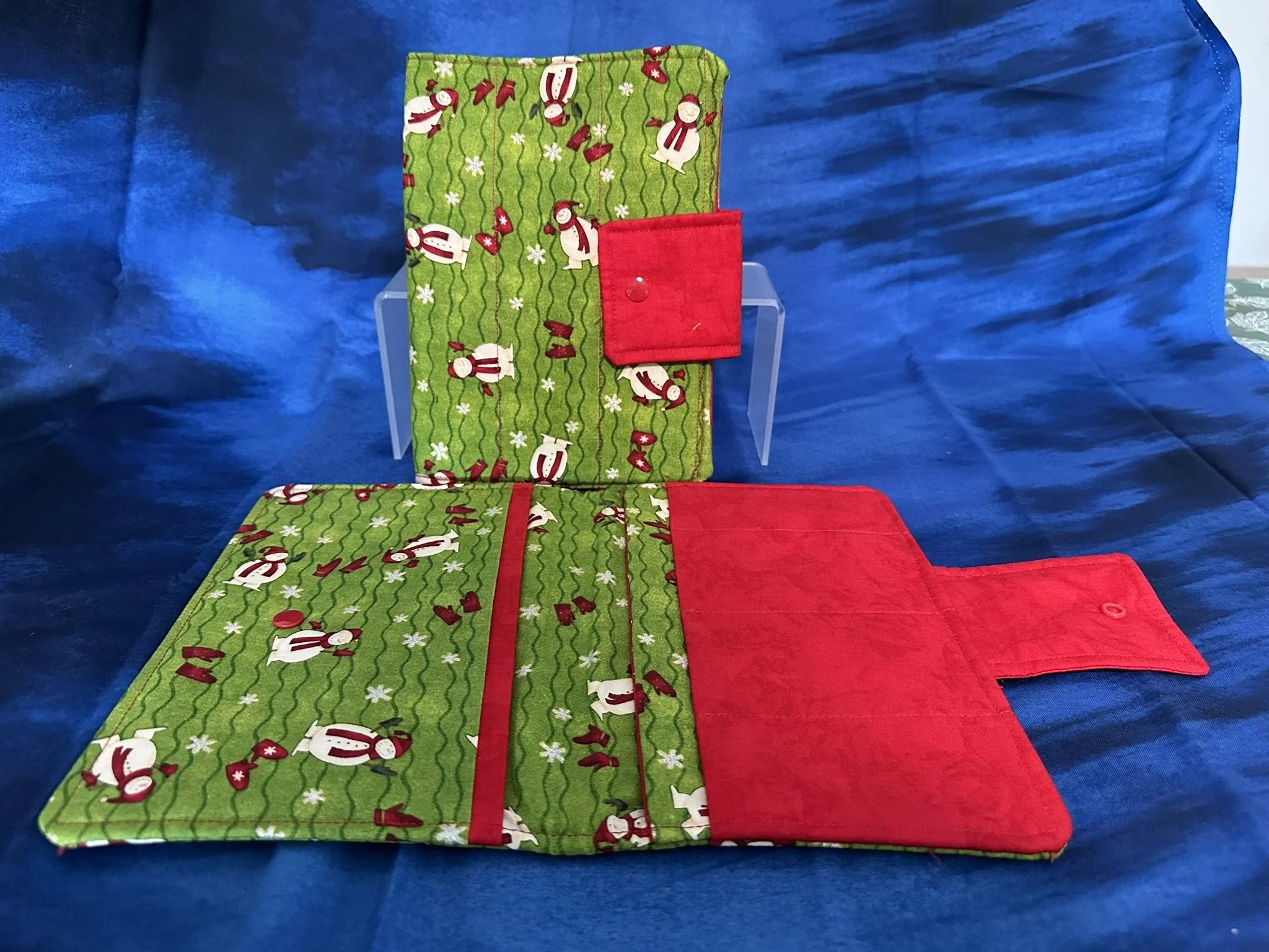 Christmas Book and Accessories Organizer 9 x 7.JPEG