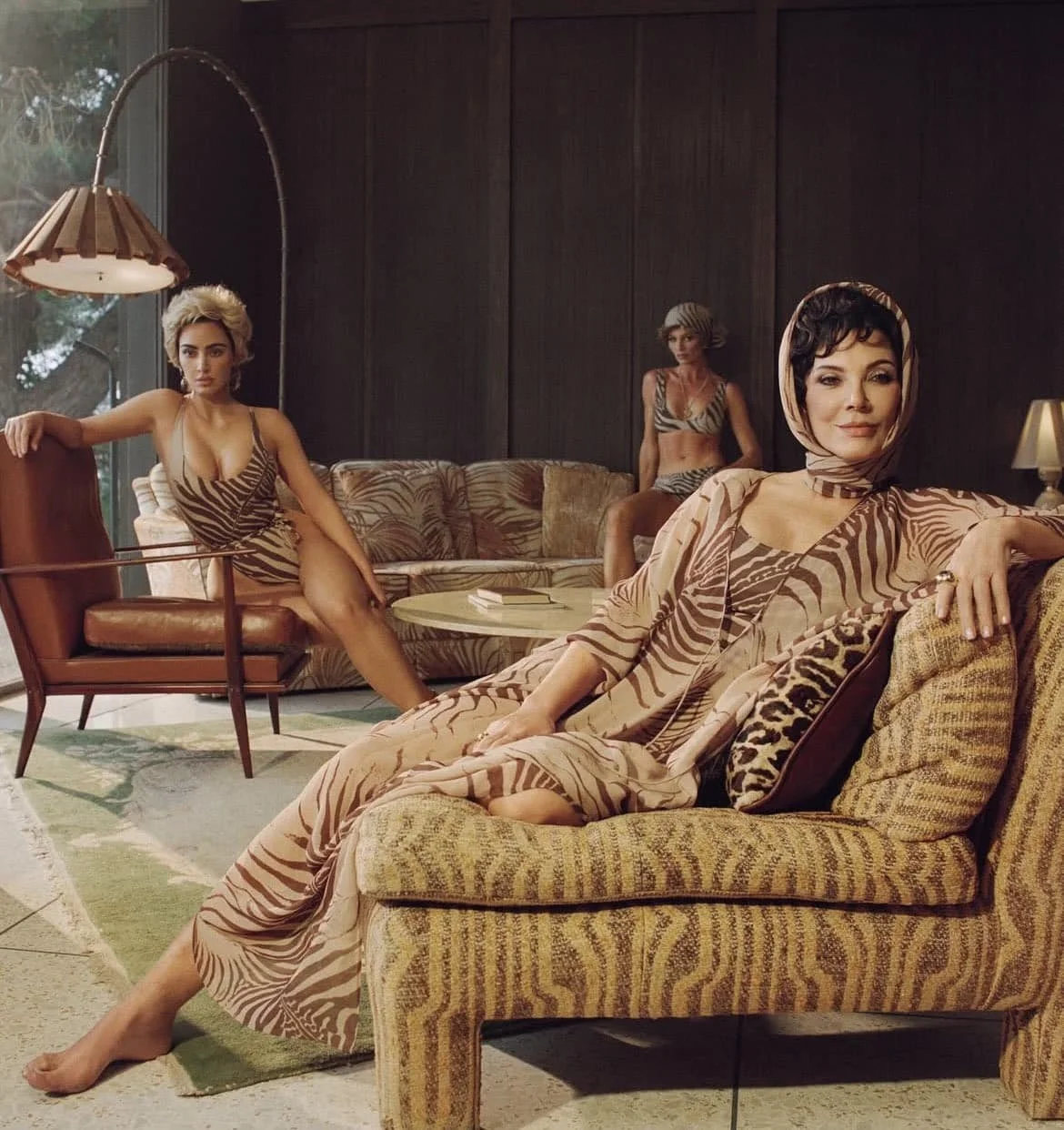Kim-Kardashian-Kris-Jenner-skimsxcavalli-tgj-.jpg