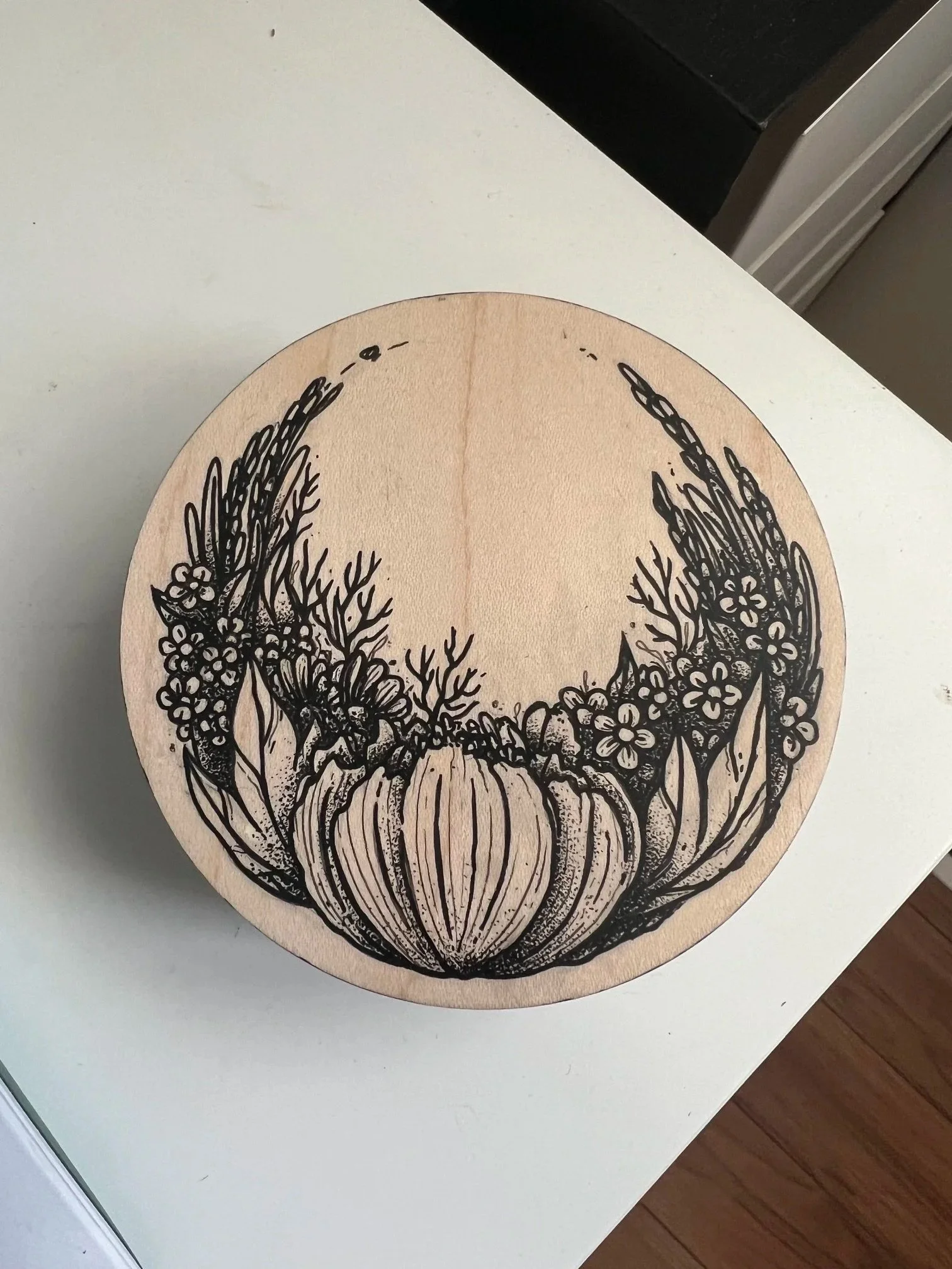 LingwoodAmanda-Moonflower-4round-Acrylicink-%24150+-+Amanda+Lingwood.jpg