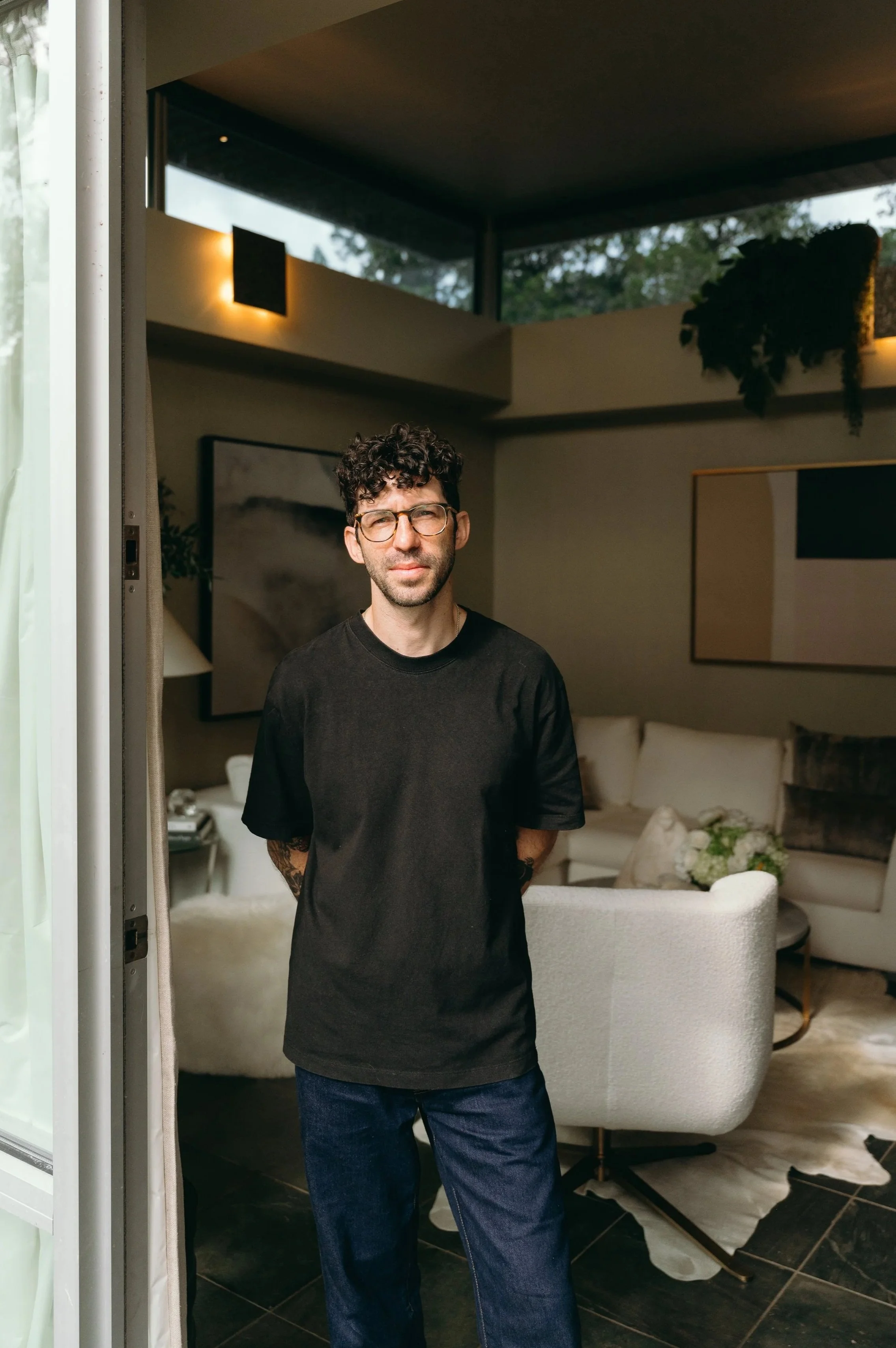 Portrait of Josh Shifrin, therapist providing virtual therapy for adults across Texas.