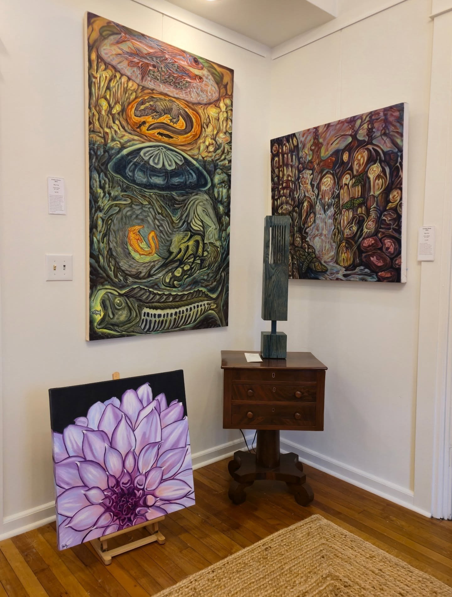 In honor of World Art Day AND Leonardo daVinci&rsquo;s birthday, I give you: Admin&rsquo;s favorite corner of the gallery! All three of our featured artists are displayed in this one beautiful corner.

Available at MSD Studio and Gallery: @mikescribn