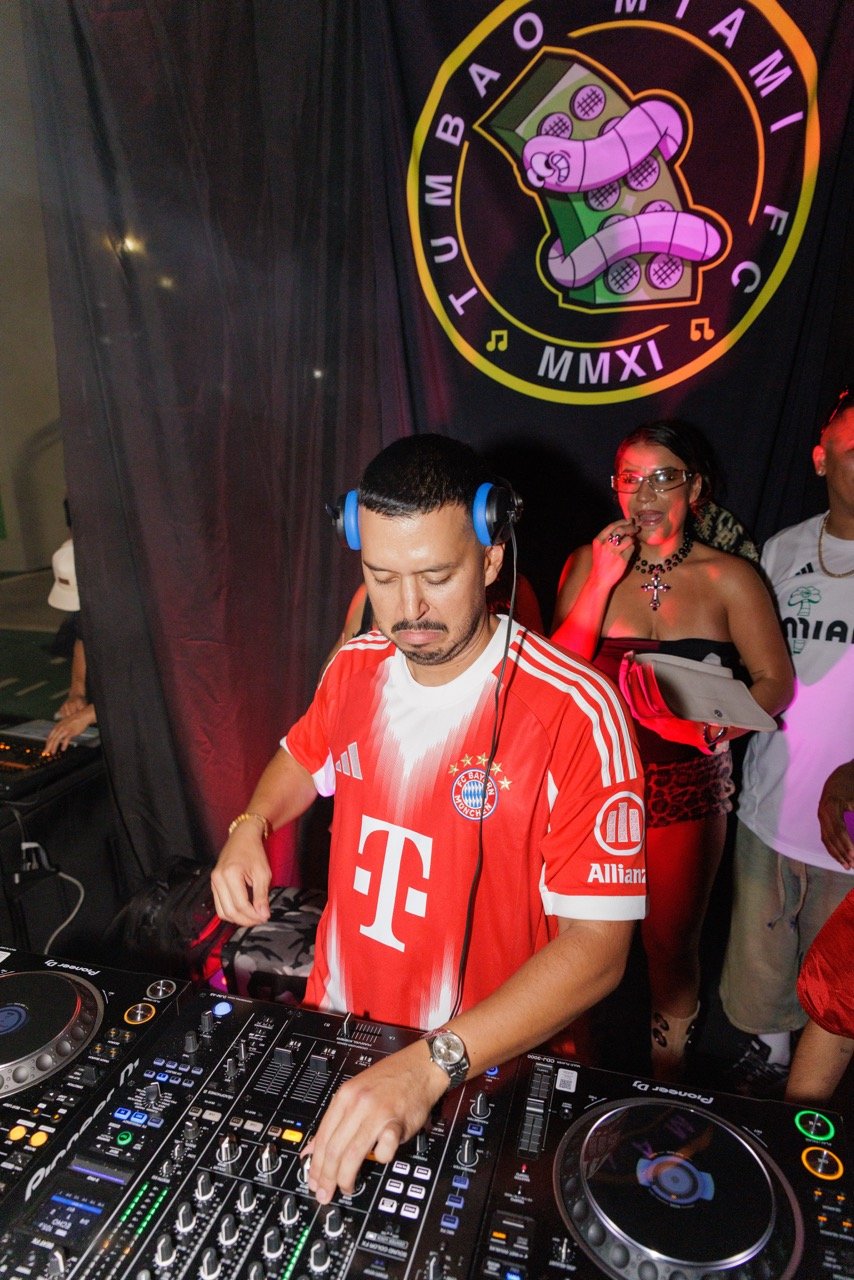 BB X TUMBAO-42 Large.jpeg
