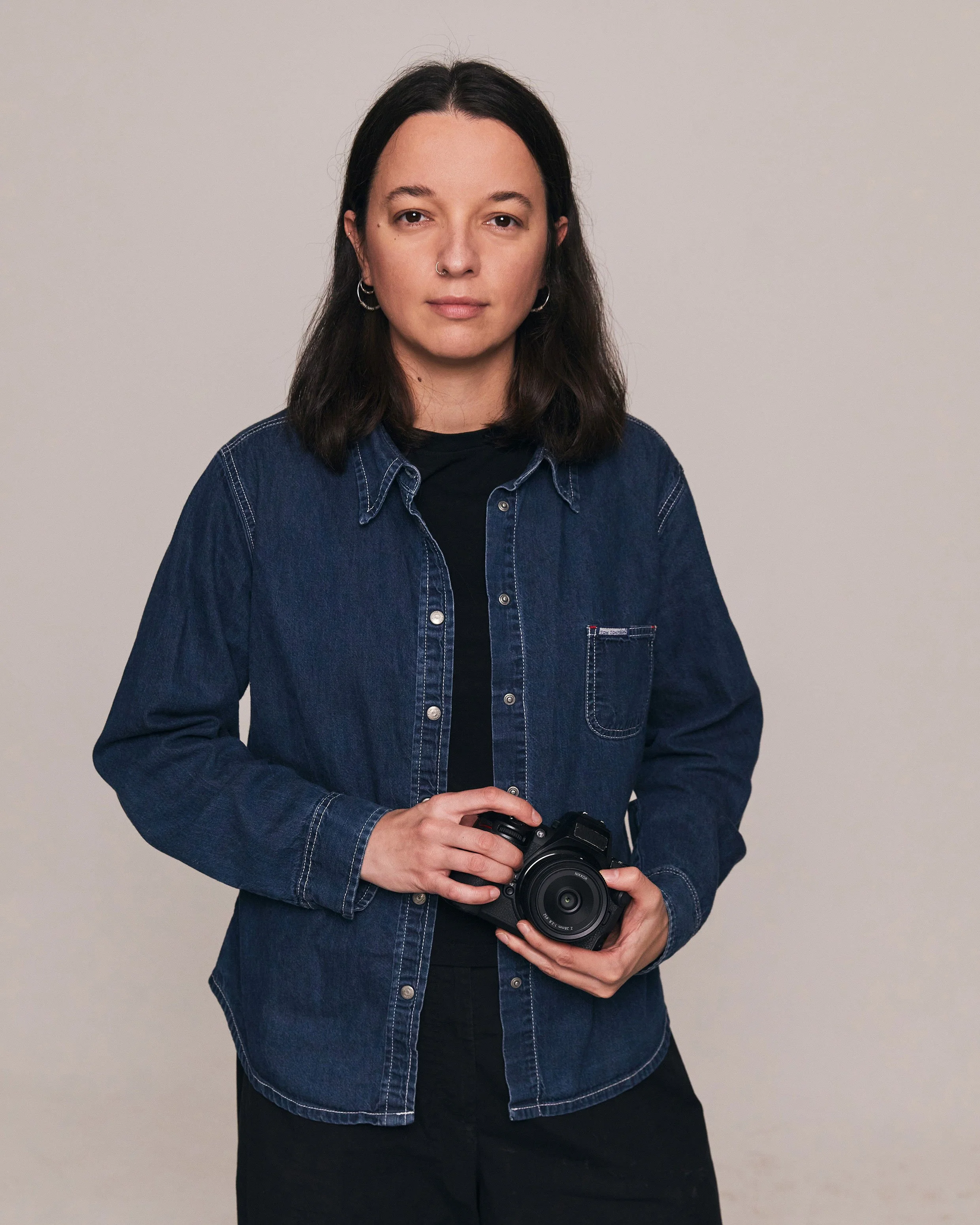 Portrait of Anett Pósalaki, London-based event photographer.