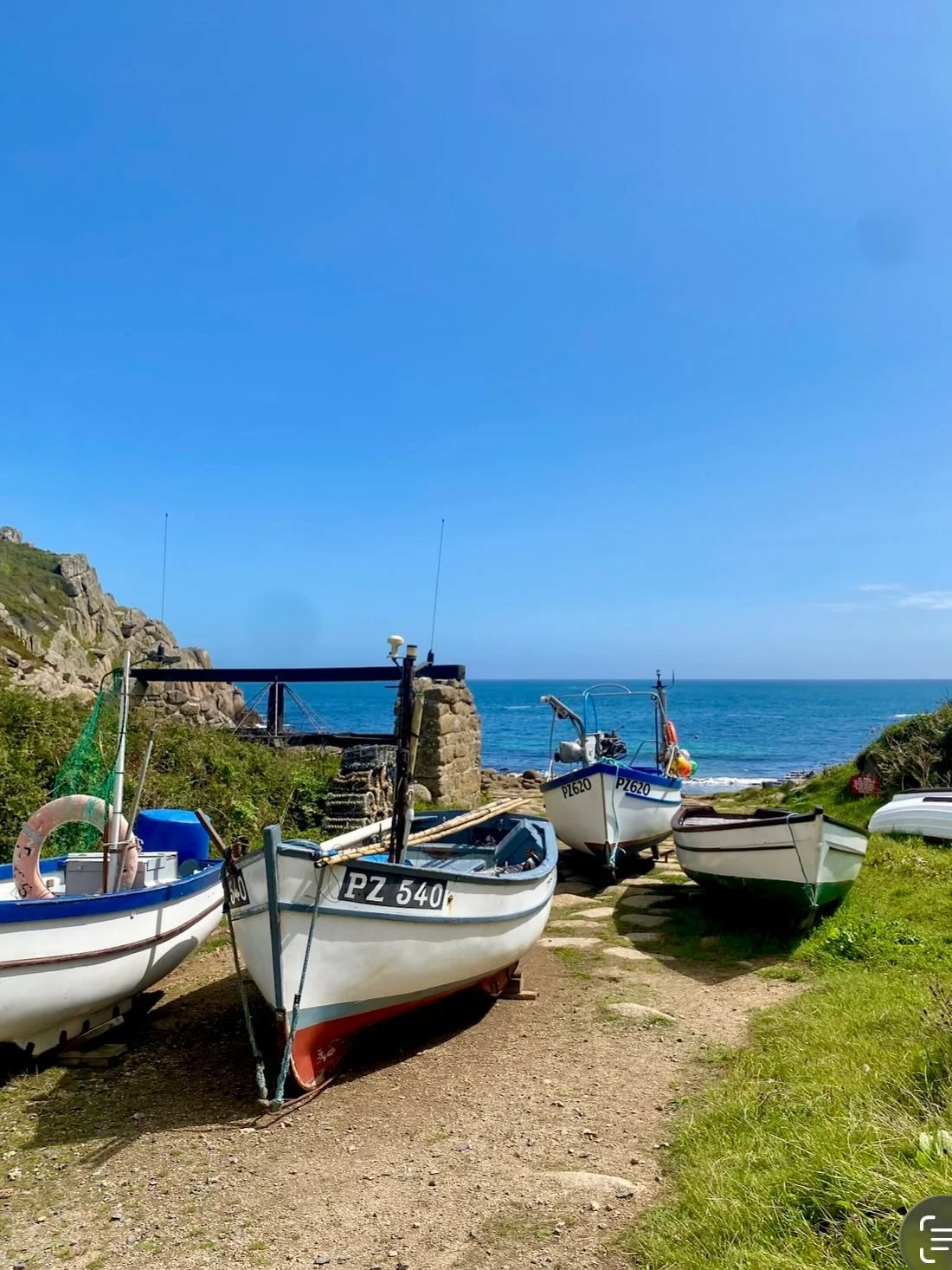 Just a few more months and Cornwall will look like this again🥺 

1. St Buryan⛵️
2. St Levan🦋
3. Nanjizel Beach 🌊 
4. St Ives 🩴
5. Holywell Bay 🪼
6. Widemouth Bay 🦞
7. Polruan 🌱
8. Malpas 🌼
9. Gyllyngvase Beach 🌞
10. St Michael&rsquo;s Mount 