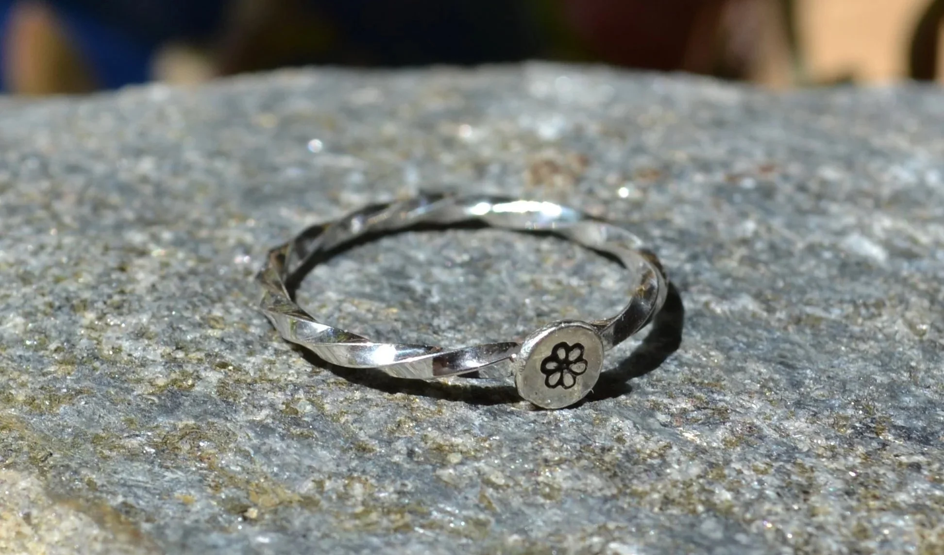 Simple Stacking Rings
