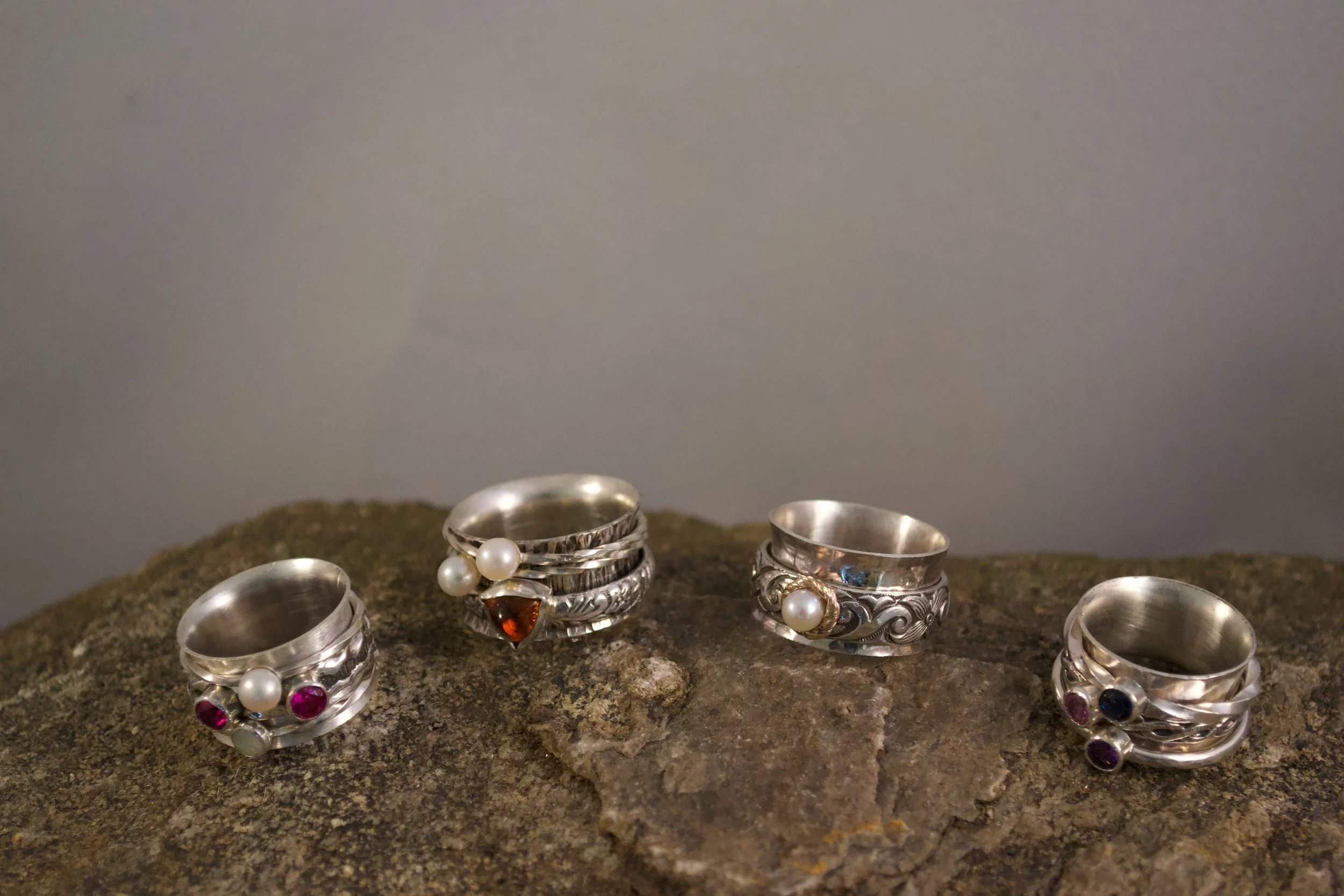 Set of 4 Custom Mother's Spinner Rings