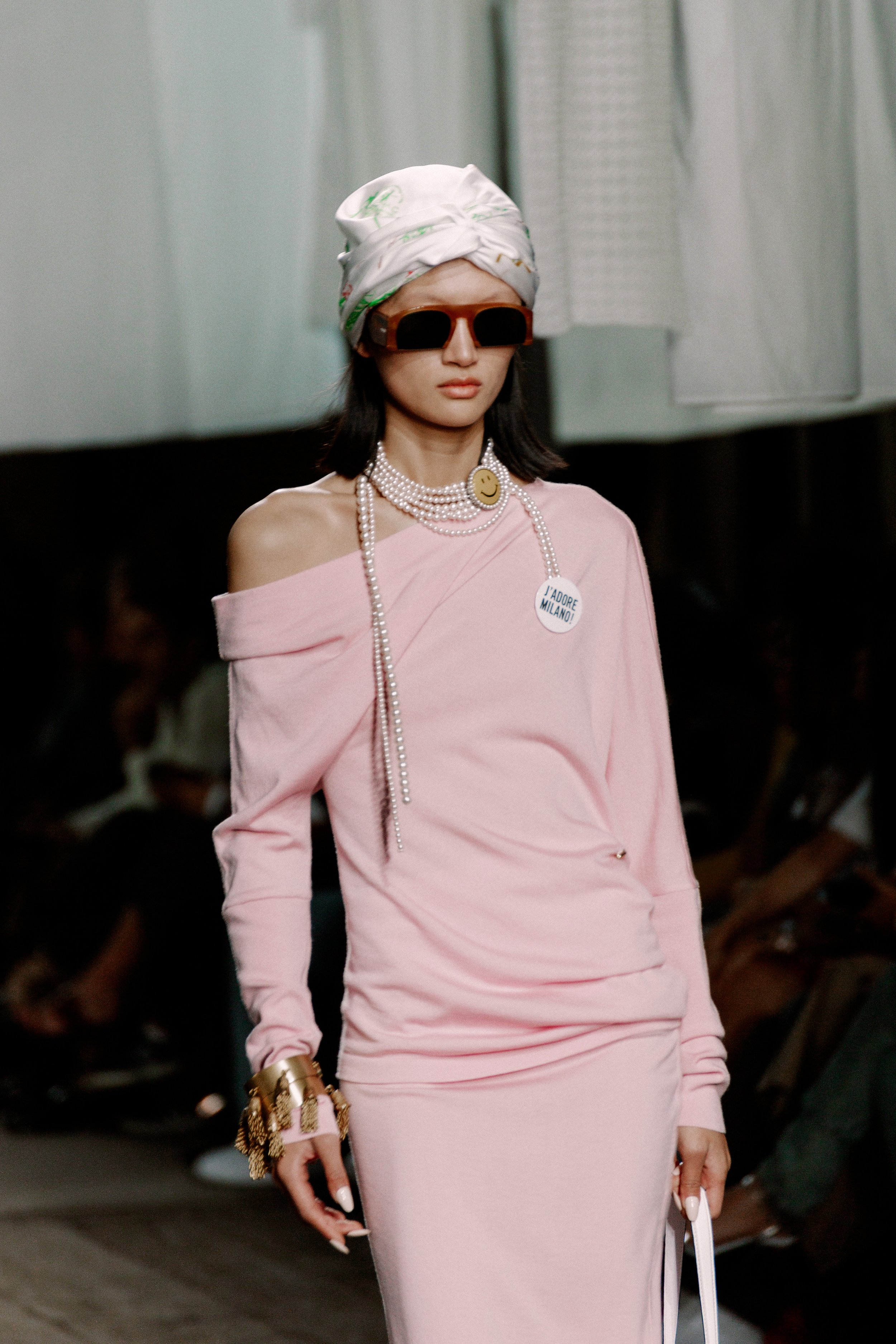 Runway, Moschino Spring Summer 2025, Photographed by Ussi'n Yala.jpg