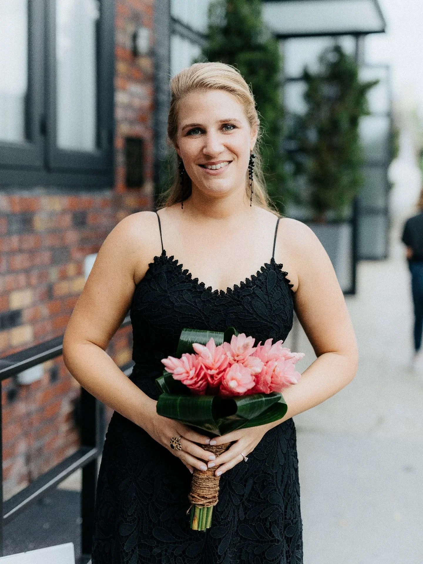 Pink ginger and glossy F O L D E D leaves, a quiet statement with tropical vibes &bull;

Emma + Andrew&rsquo;s Wedding
Venue || Union Brooklyn
Florals || Black Petal Floristry