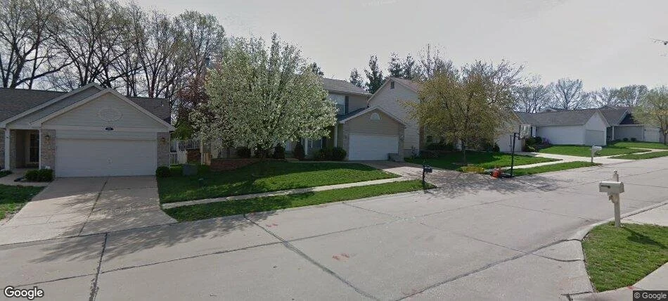
4516 Southridge Pines Dr. St. Louis, MO 63128     Short Sale - PENDING