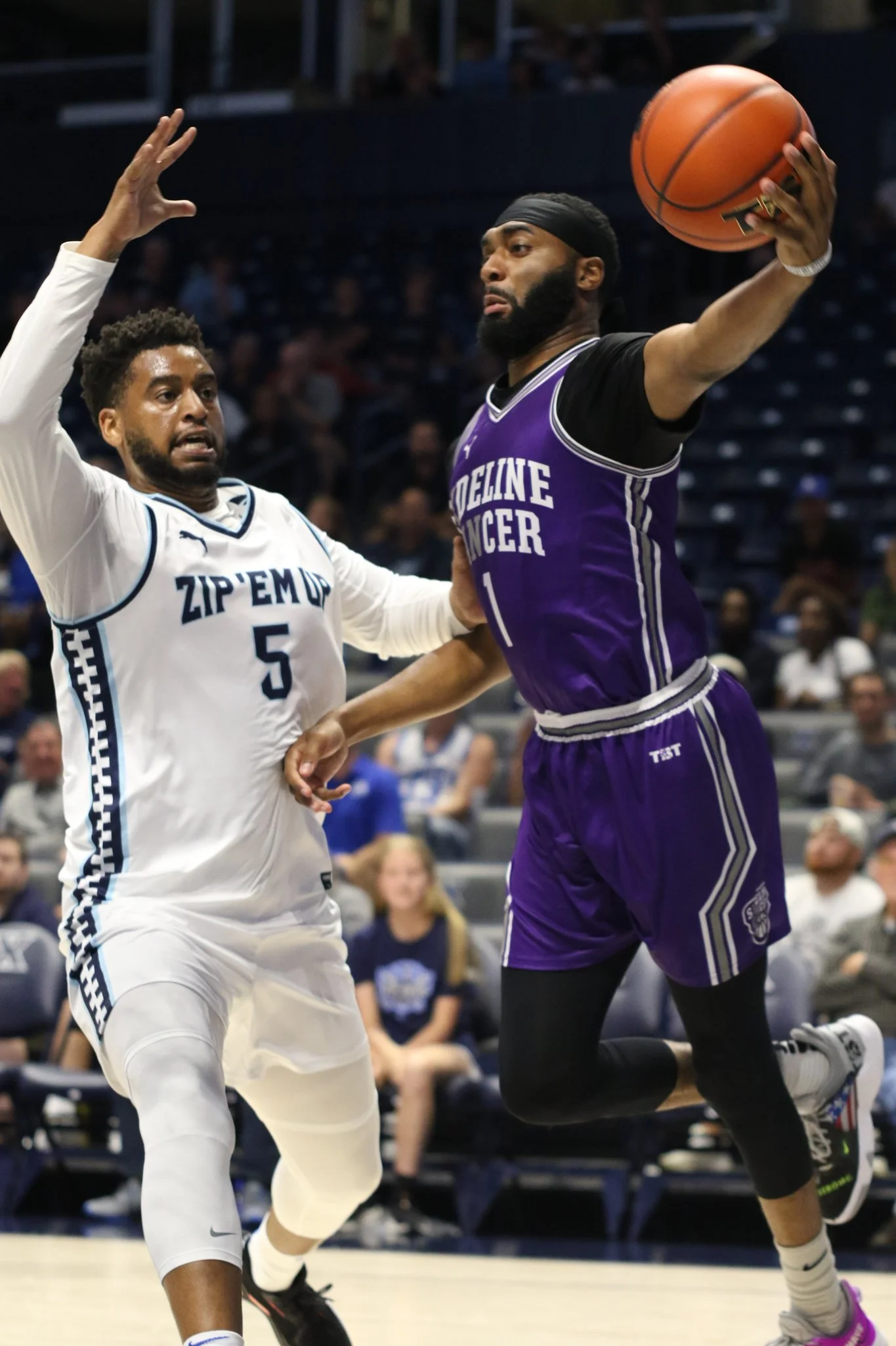 Zip Em Up vs. Sideline Cancer: Perimeter Shooting Guides Zip Em Up to Regional Win