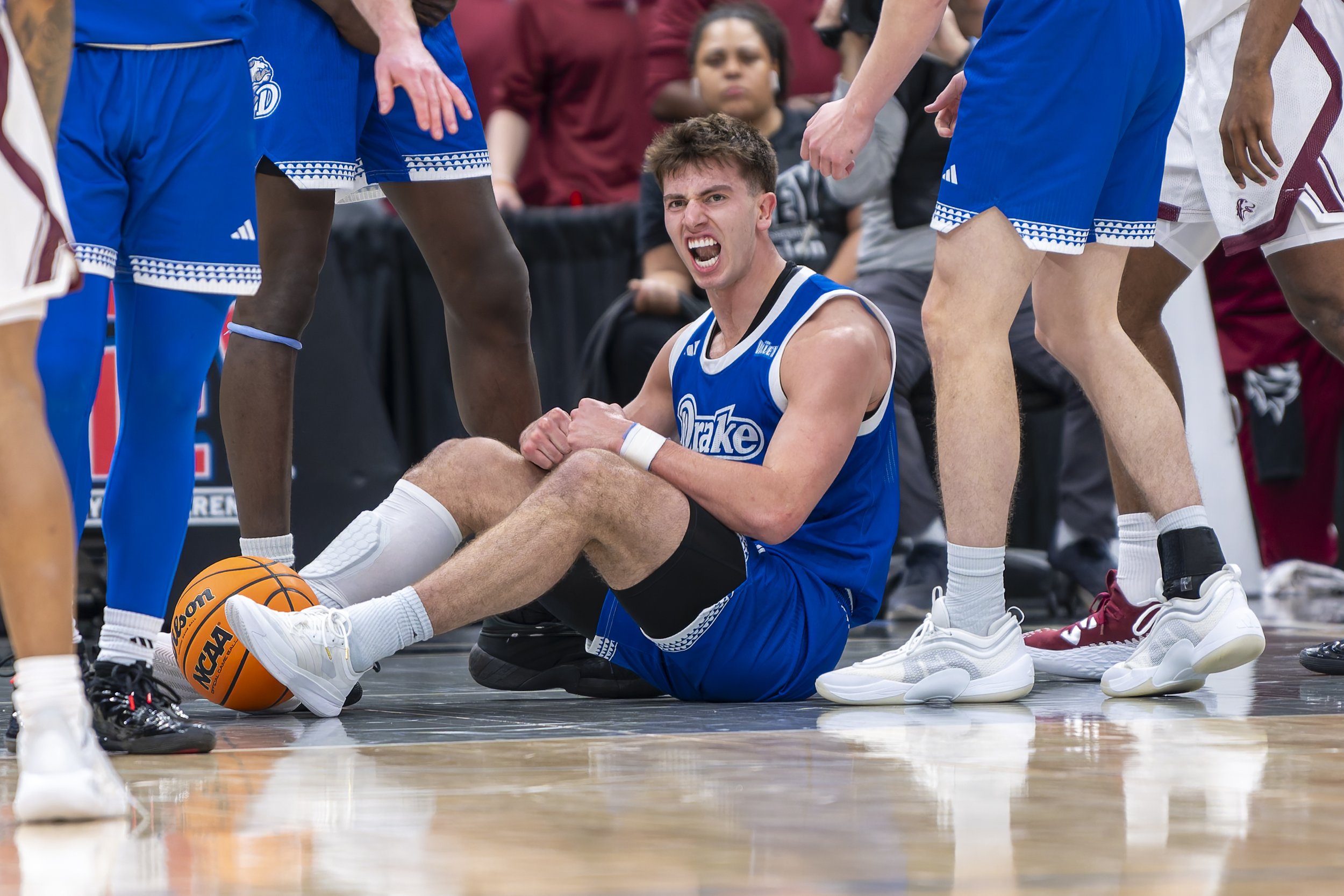 Drake Storms Back in Second Half to Eliminate Southern Illinois 67–63 in Arch Madness