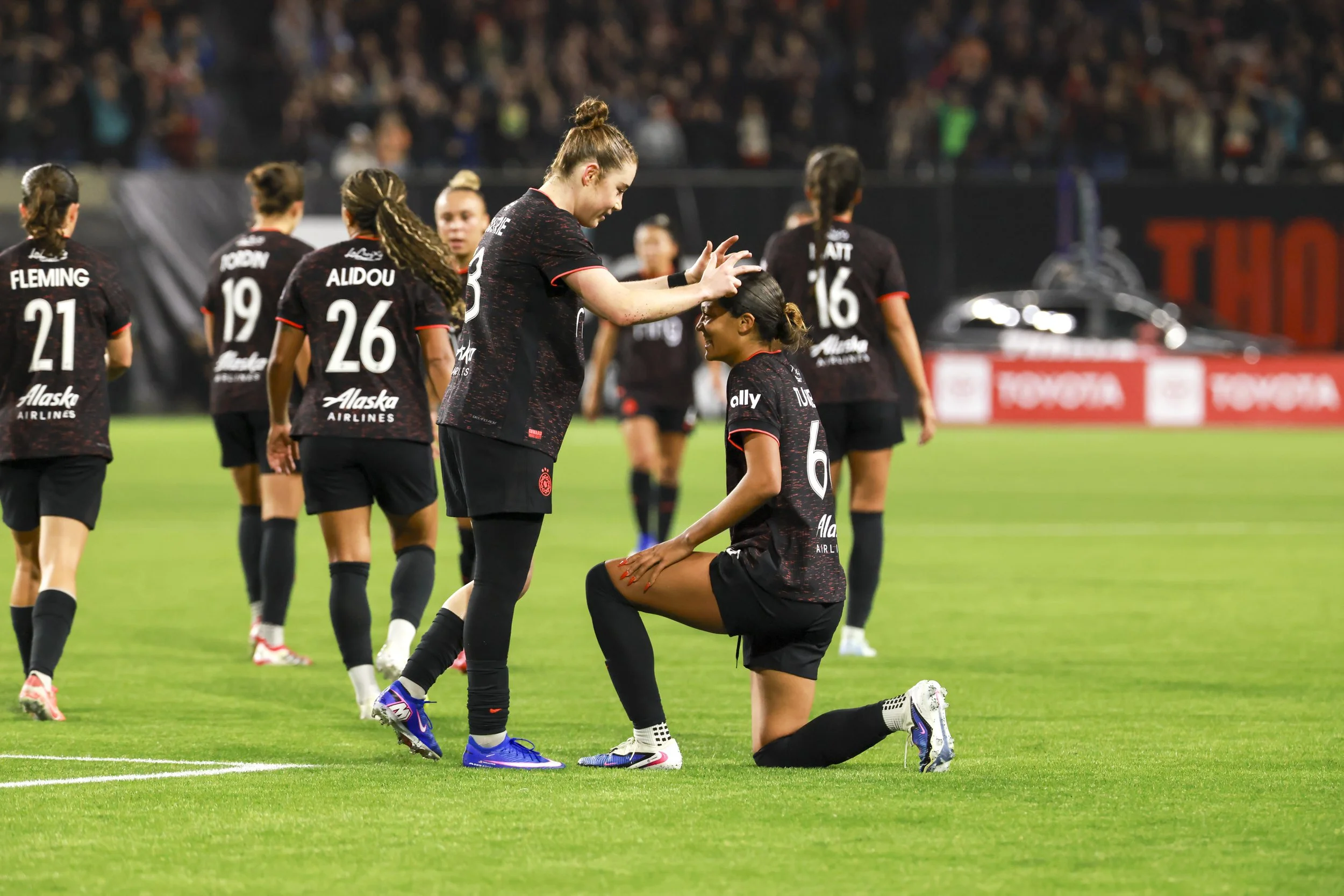 Portland Thorns Outlast Seattle Reign in 2–1 Rivalry Win at Providence Park