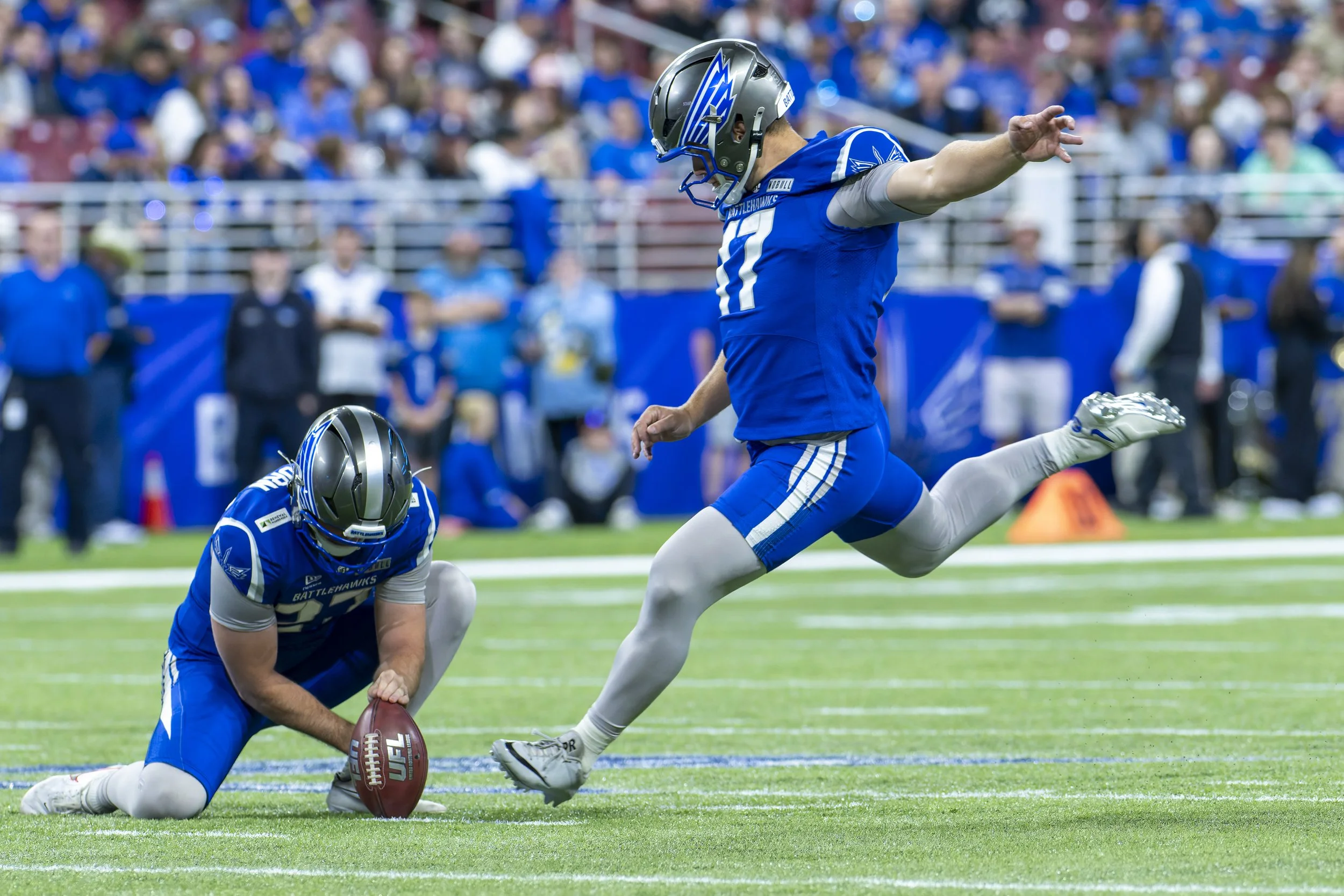 St. Louis Battlehawks Hold Off DC Defenders 16–10 in Physical UFL Battle